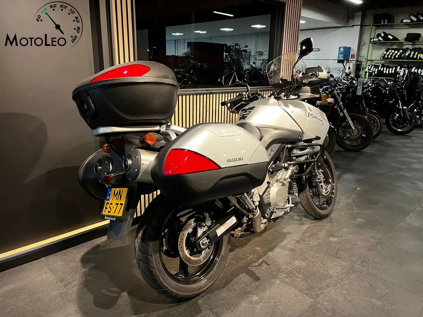 Suzuki V-Strom 1000 DL Gris - 2