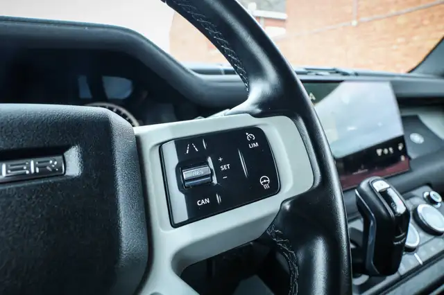 Land Rover Defender view 16