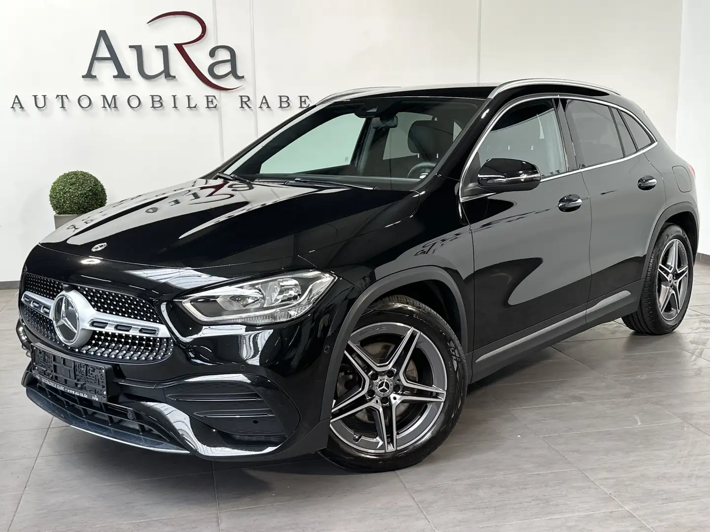 Mercedes-Benz GLA 220 4Matic AMG-Line NAV+CARPLAY+KEYLESS+SHZ Schwarz - 2