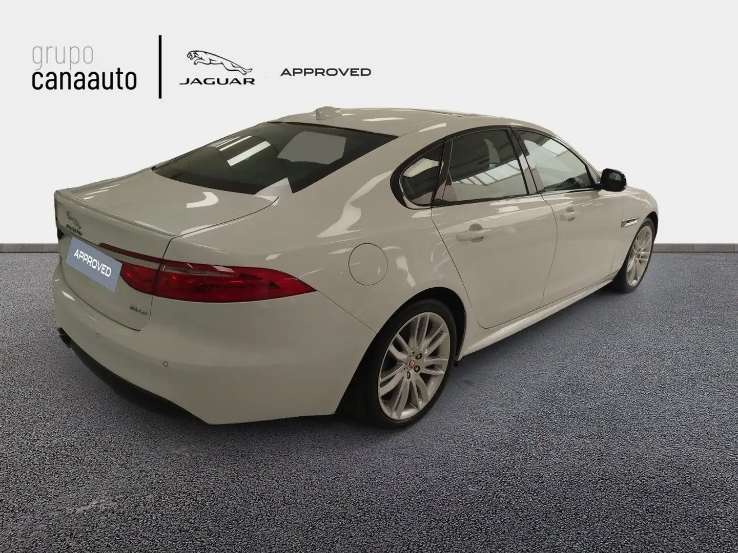 Jaguar XF 2.0i4D R-Sport AWD Aut. 180 Wit - 2