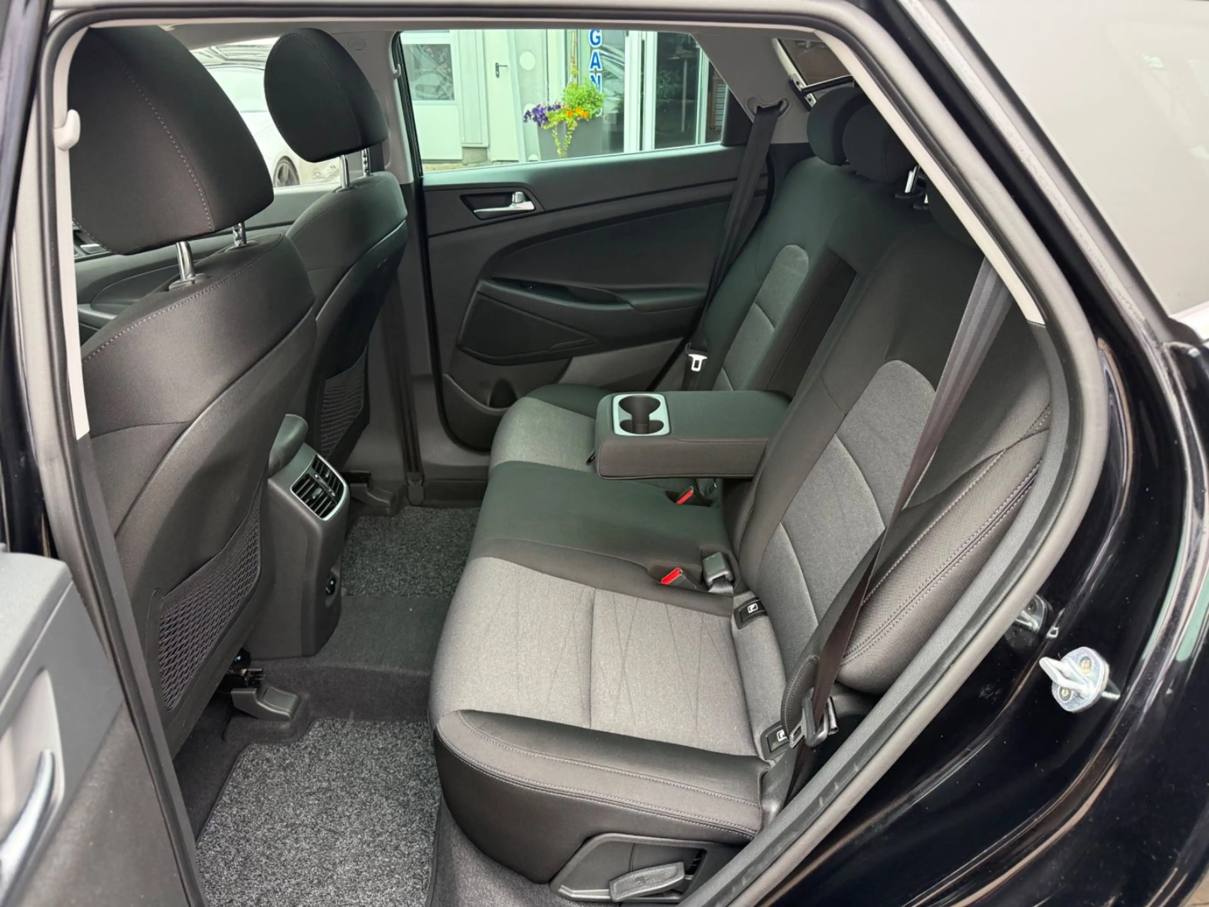 Hyundai TUCSON Style Mild-Hybrid 4WD 360°Kamera Pano All — photo 9