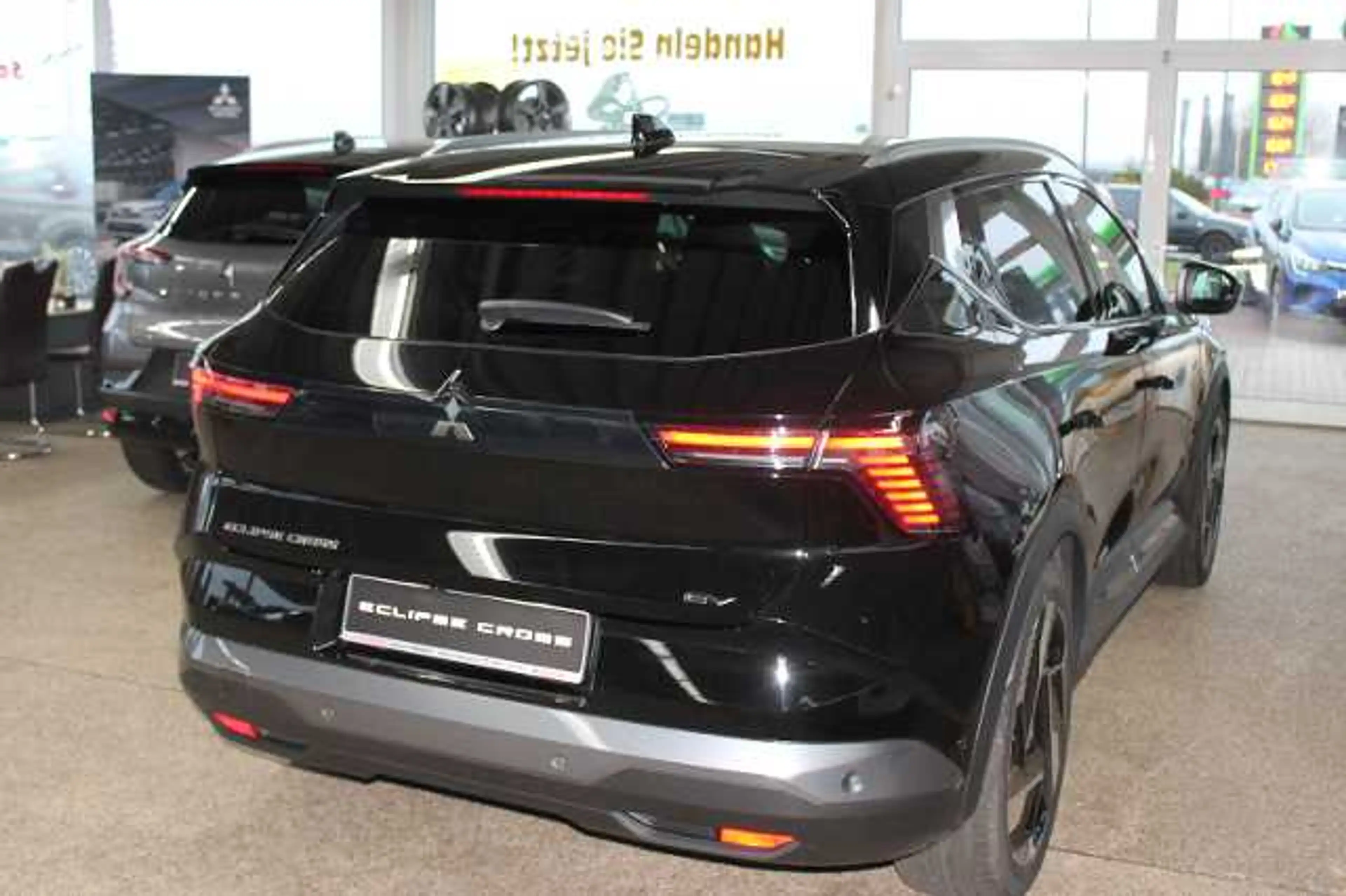 Mitsubishi Eclipse Cross Diamant TOP Luxury-Paket 87 kWh (22kW) — photo 3