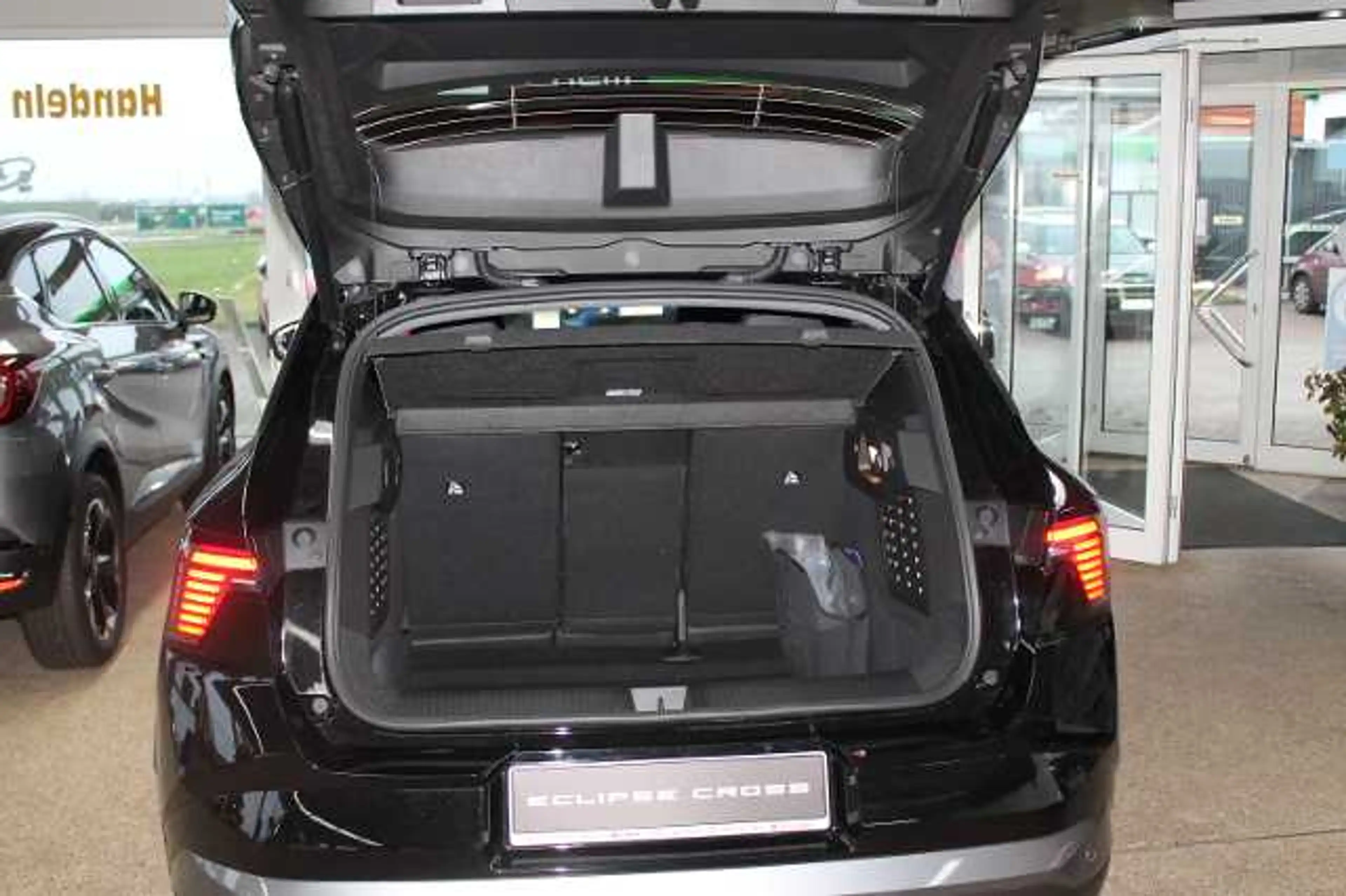 Mitsubishi Eclipse Cross Diamant TOP Luxury-Paket 87 kWh (22kW) — photo 4