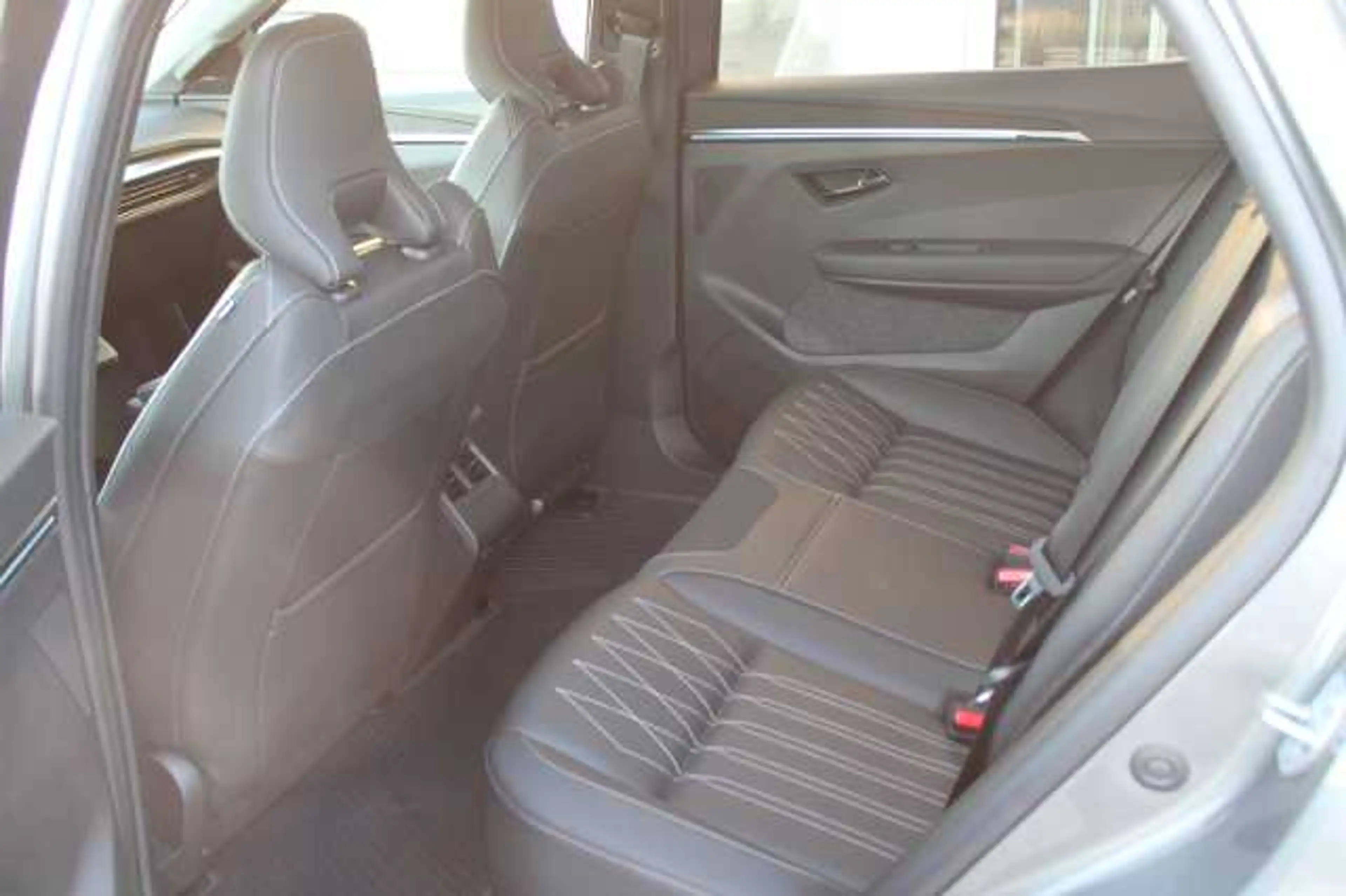 Mitsubishi Eclipse Cross Diamant TOP Luxury-Paket 87 kWh (22kW) — photo 9