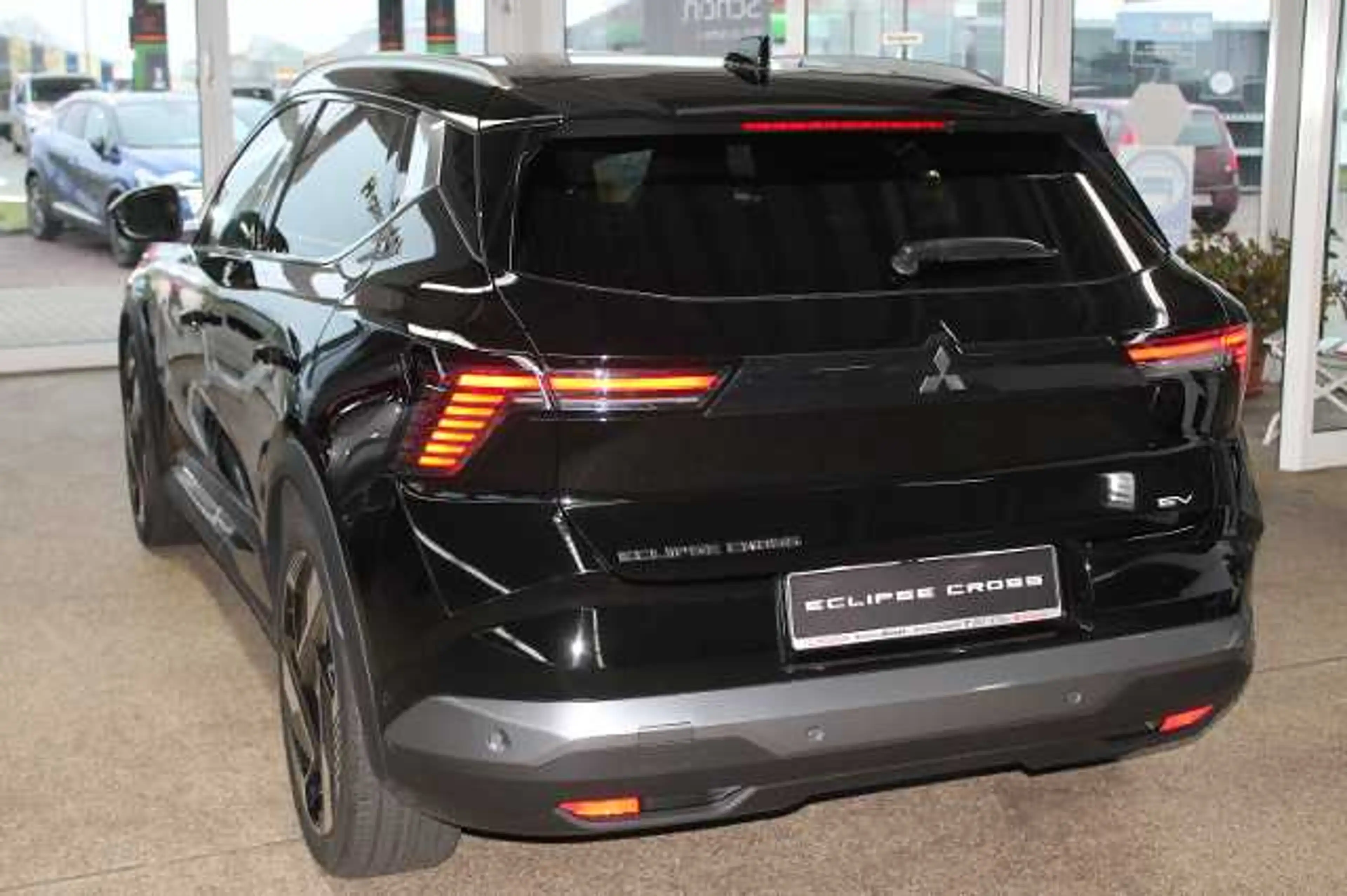 Mitsubishi Eclipse Cross Diamant TOP Luxury-Paket 87 kWh (22kW) — photo 2