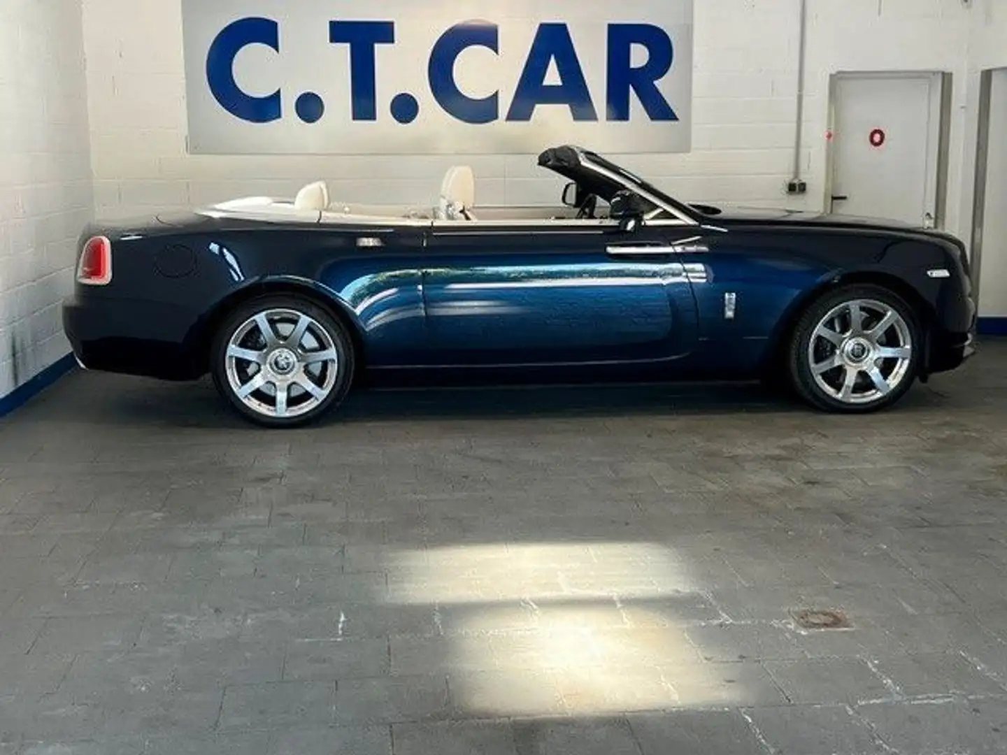 Rolls-Royce Dawn - - 2