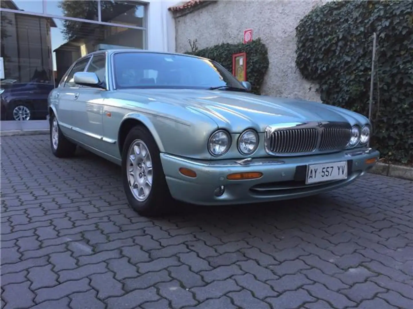 Jaguar Sovereign V8 zelena - 1