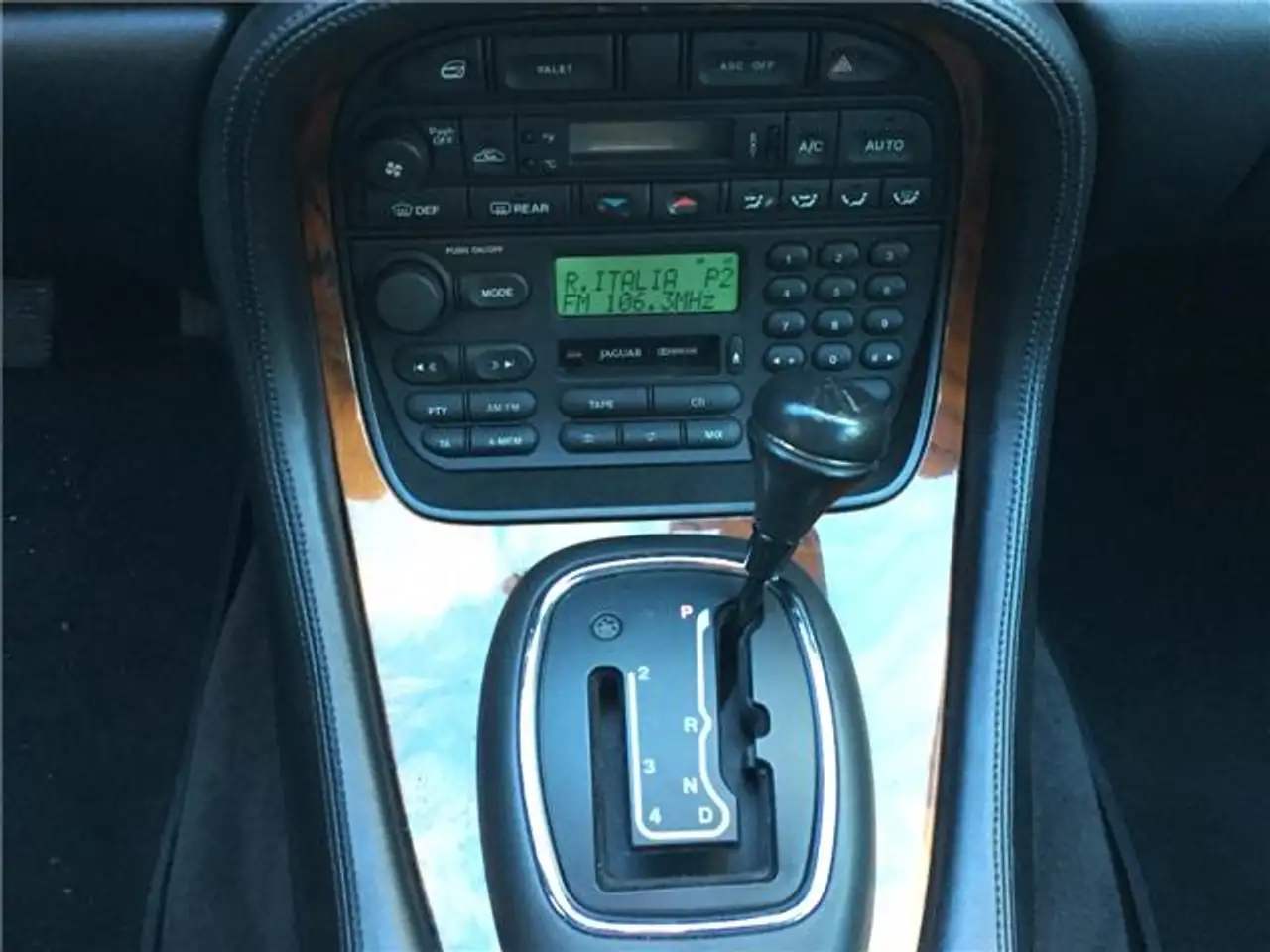 Jaguar Sovereign V8, foto 8