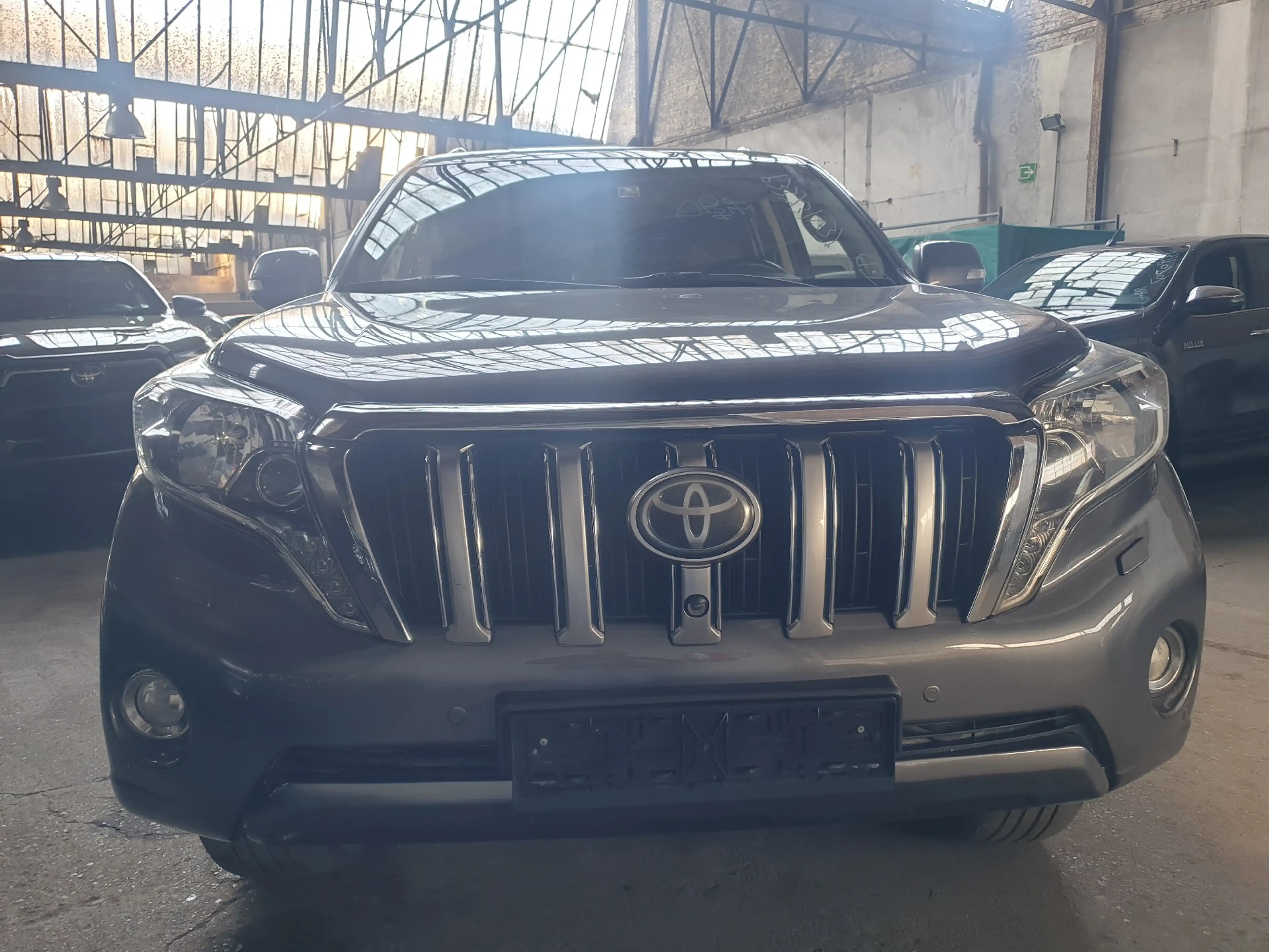 Toyota Land Cruiser Land Cruiser 3.0 D-4D Premium — photo 2