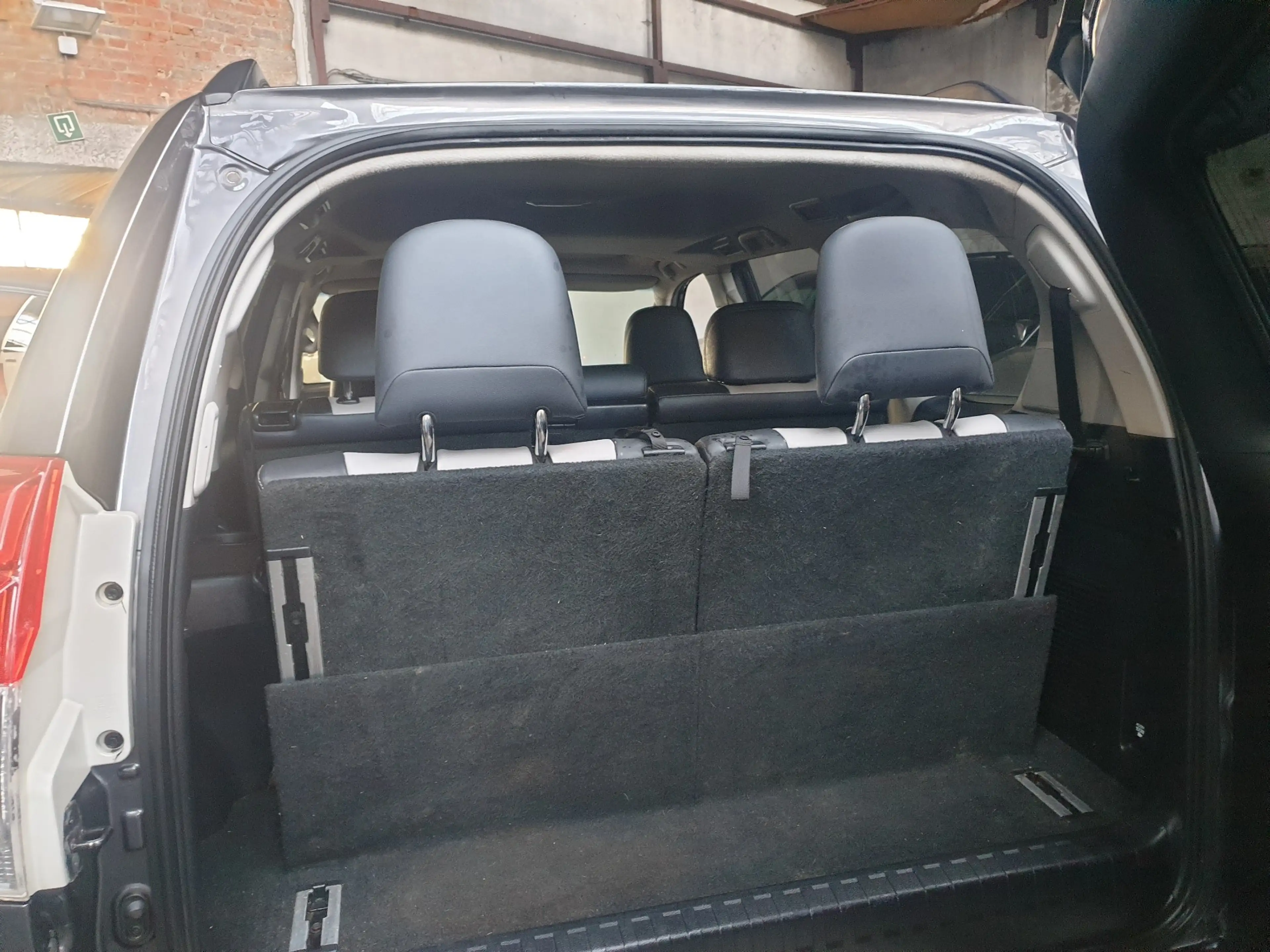 Toyota Land Cruiser Land Cruiser 3.0 D-4D Premium — photo 9