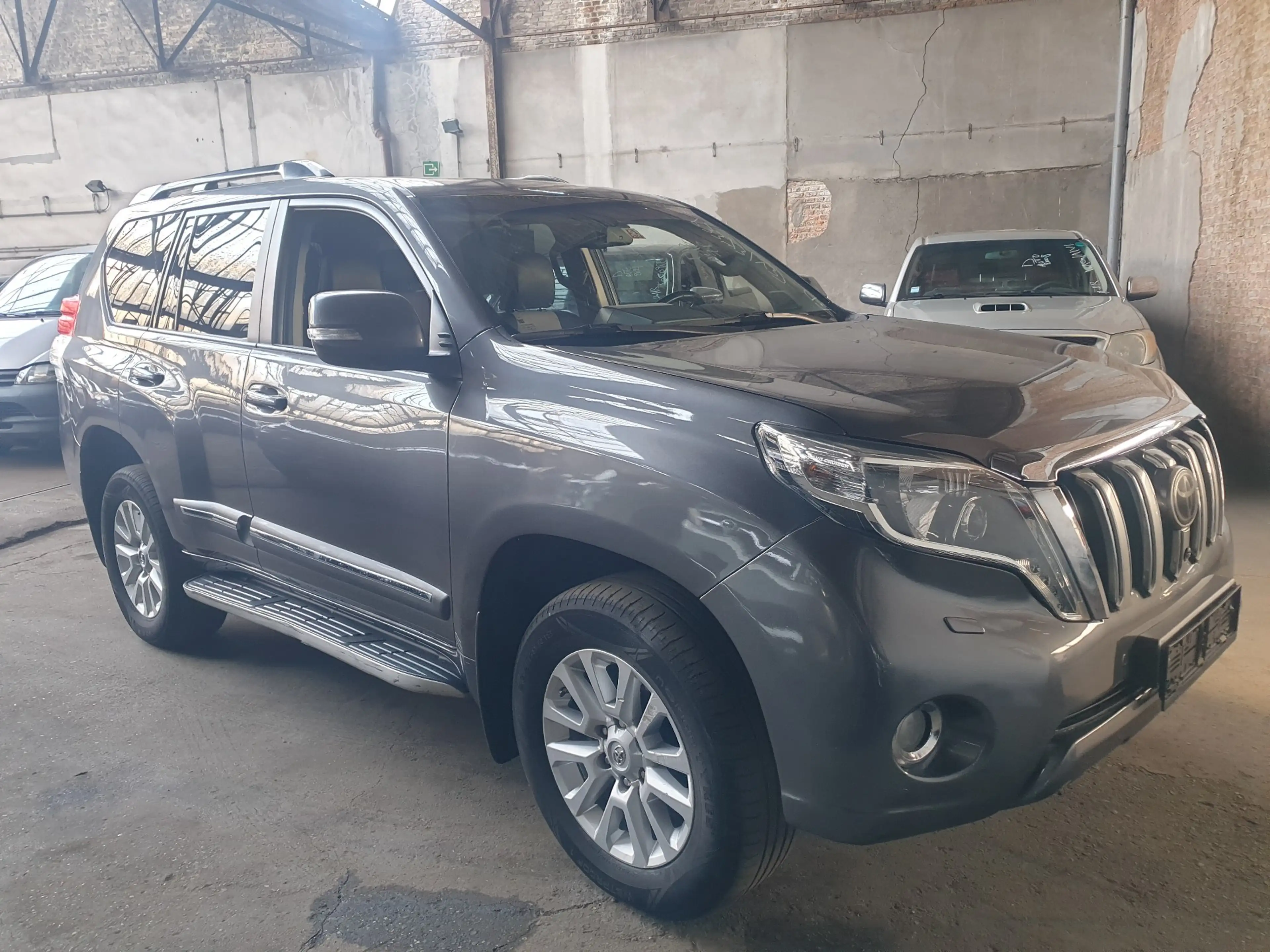Toyota Land Cruiser Land Cruiser 3.0 D-4D Premium — photo 3