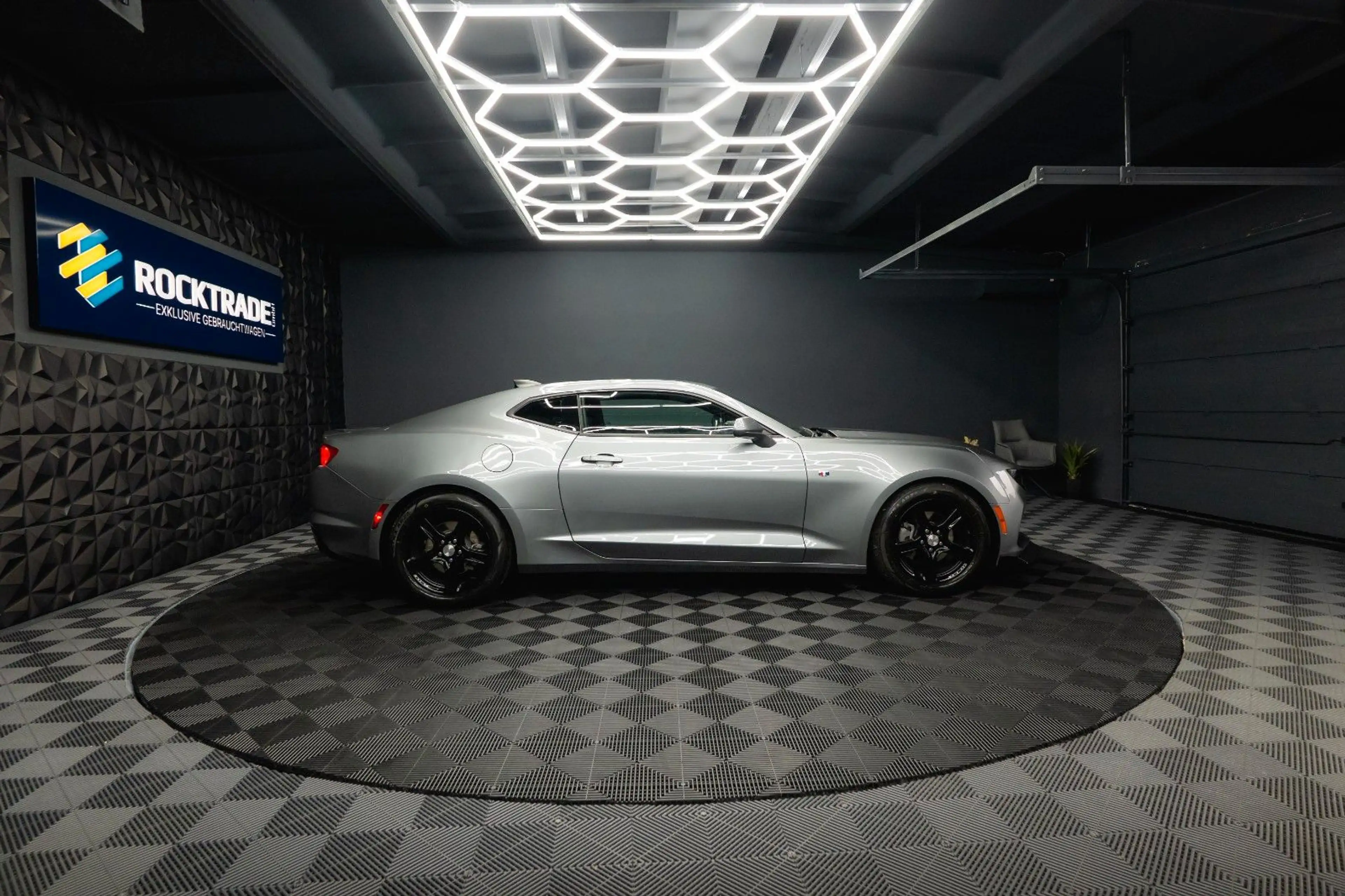 Chevrolet Camaro 2.0 Turbo Coupe LT Package *CarPlay*19% — photo 8