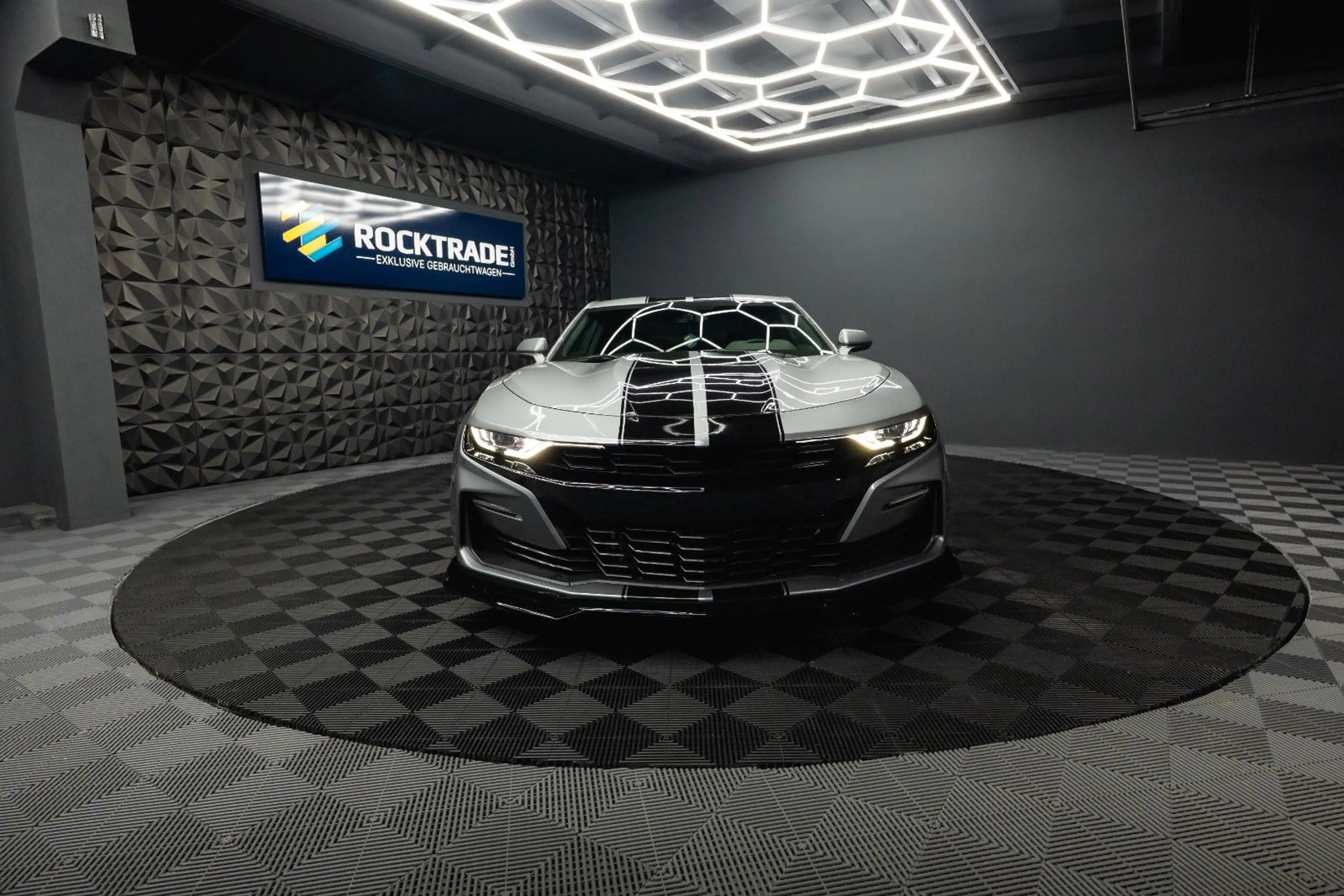 Chevrolet Camaro 2.0 Turbo Coupe LT Package *CarPlay*19% — photo 4