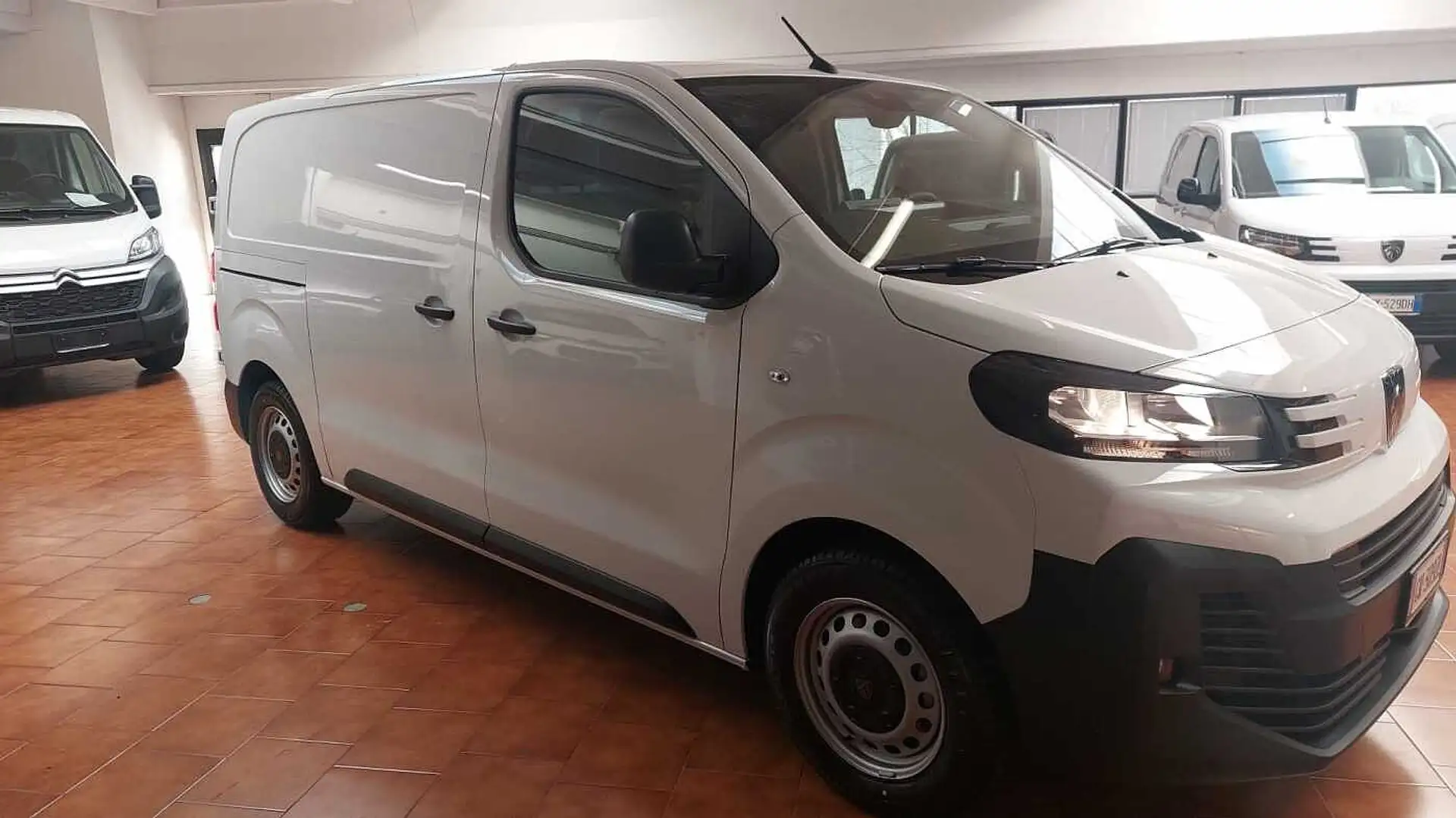 Peugeot Expert 2.0 BlueHDi 140 Furgone Standard Blanco - 2