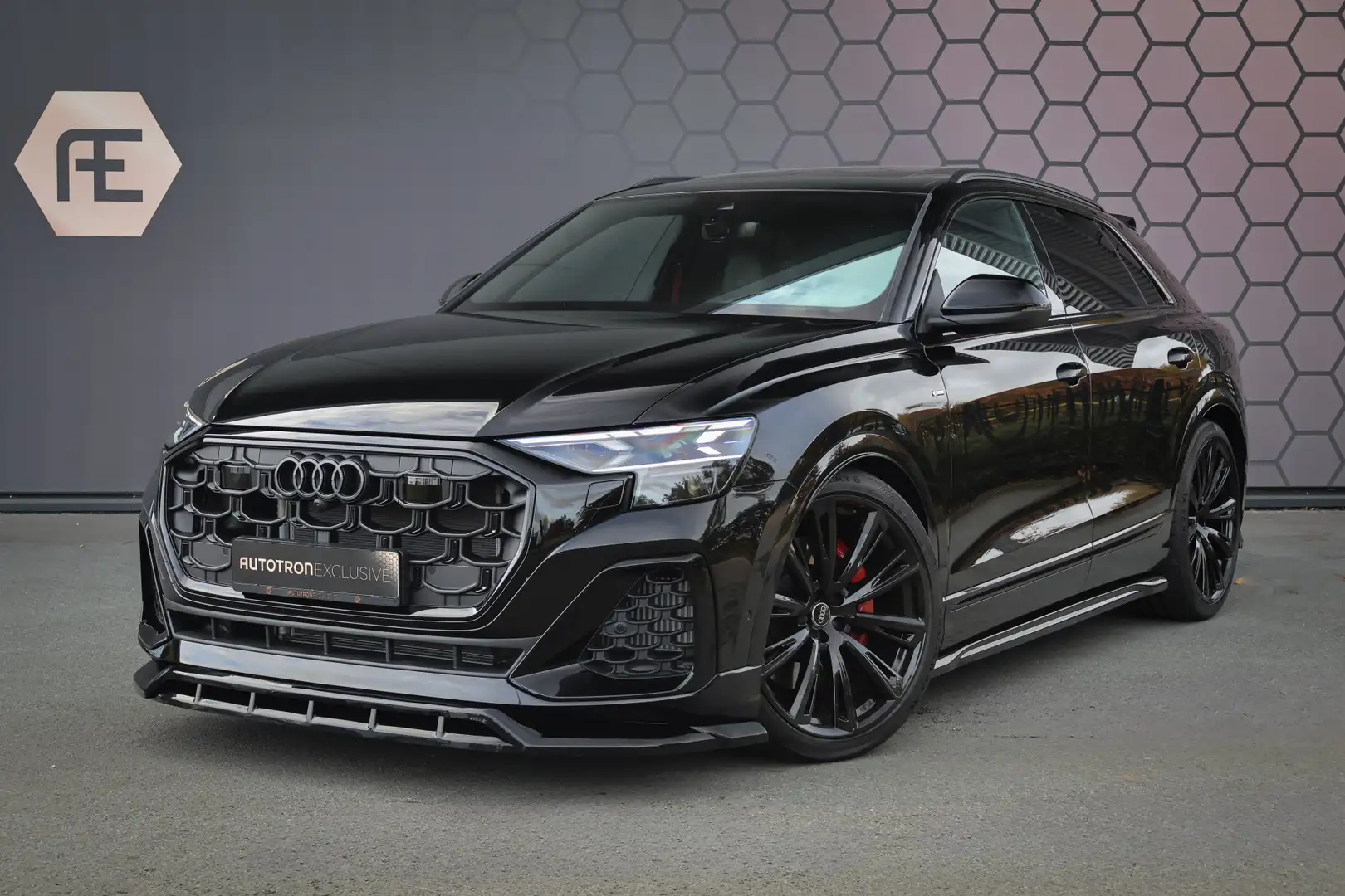 Audi Q8 60 TFSI e quattro Pro Line S Competition 490 PK| A Noir - 1