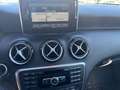 Mercedes-Benz A 180 CDI 109PS sparsam Pickerl Sitzheizung ParkAssist Negro - thumbnail 11