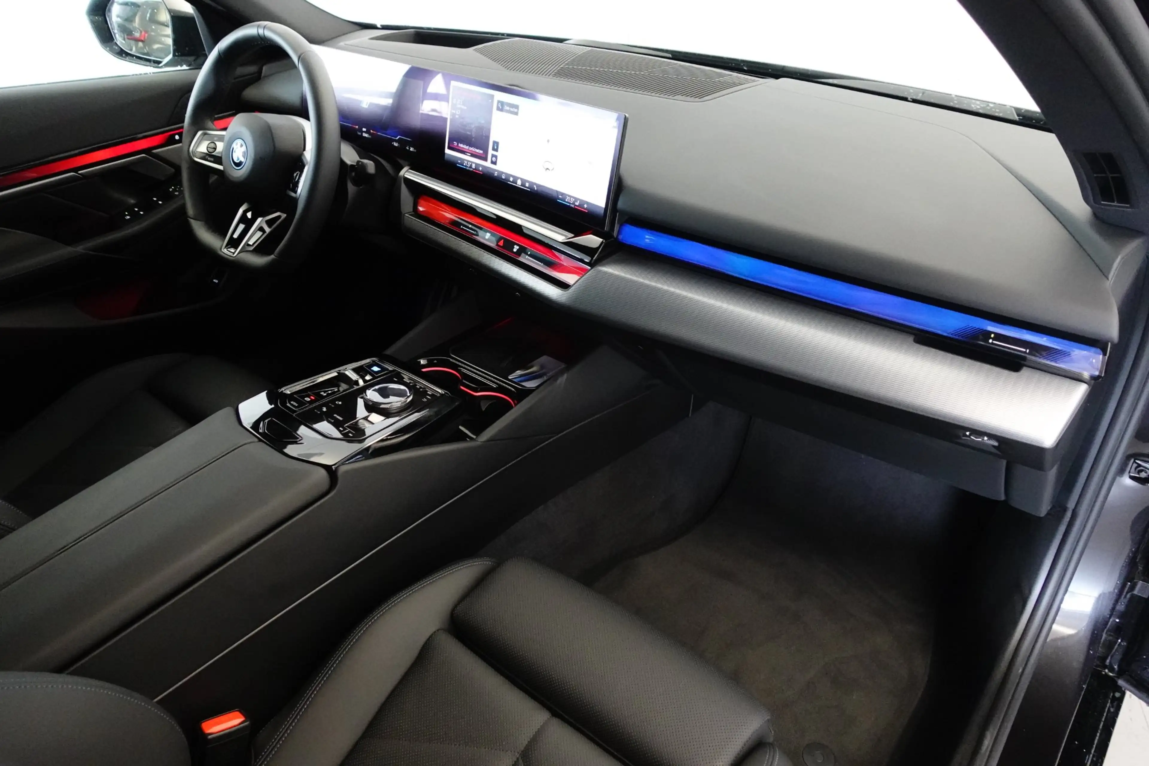 BMW i5 xDrive40 G60 — photo 8