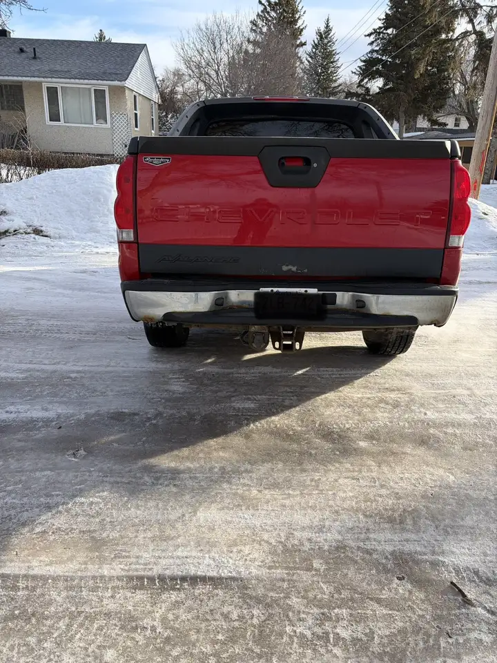 Chevrolet Avalanche снимка Chevrolet Avalanche