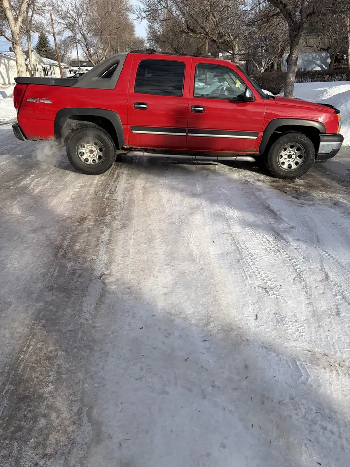 Chevrolet Avalanche снимка Chevrolet Avalanche