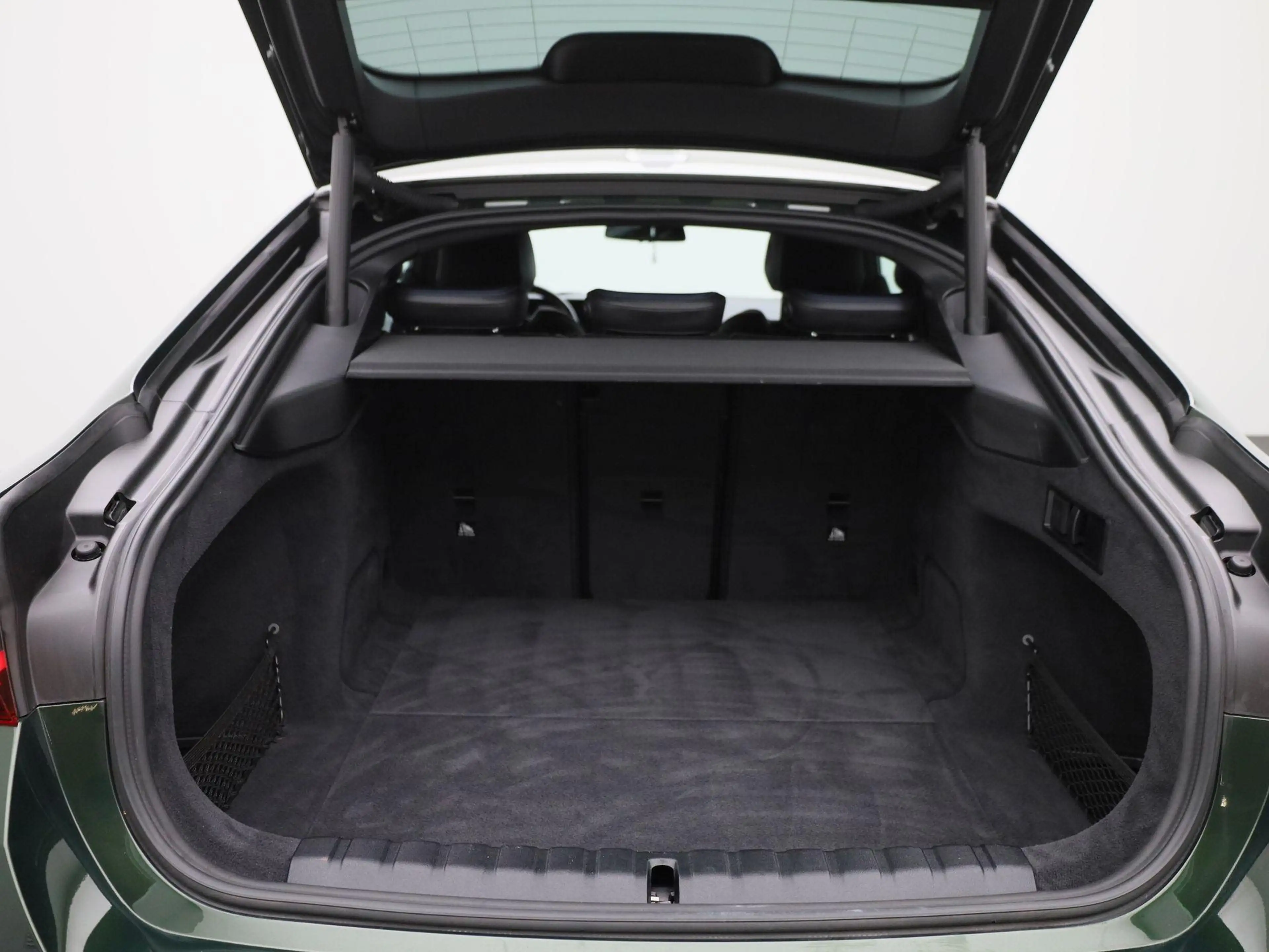 BMW i4 eDrive40 High Executive 84 kWh | WORDT VERWACHT | — photo 14