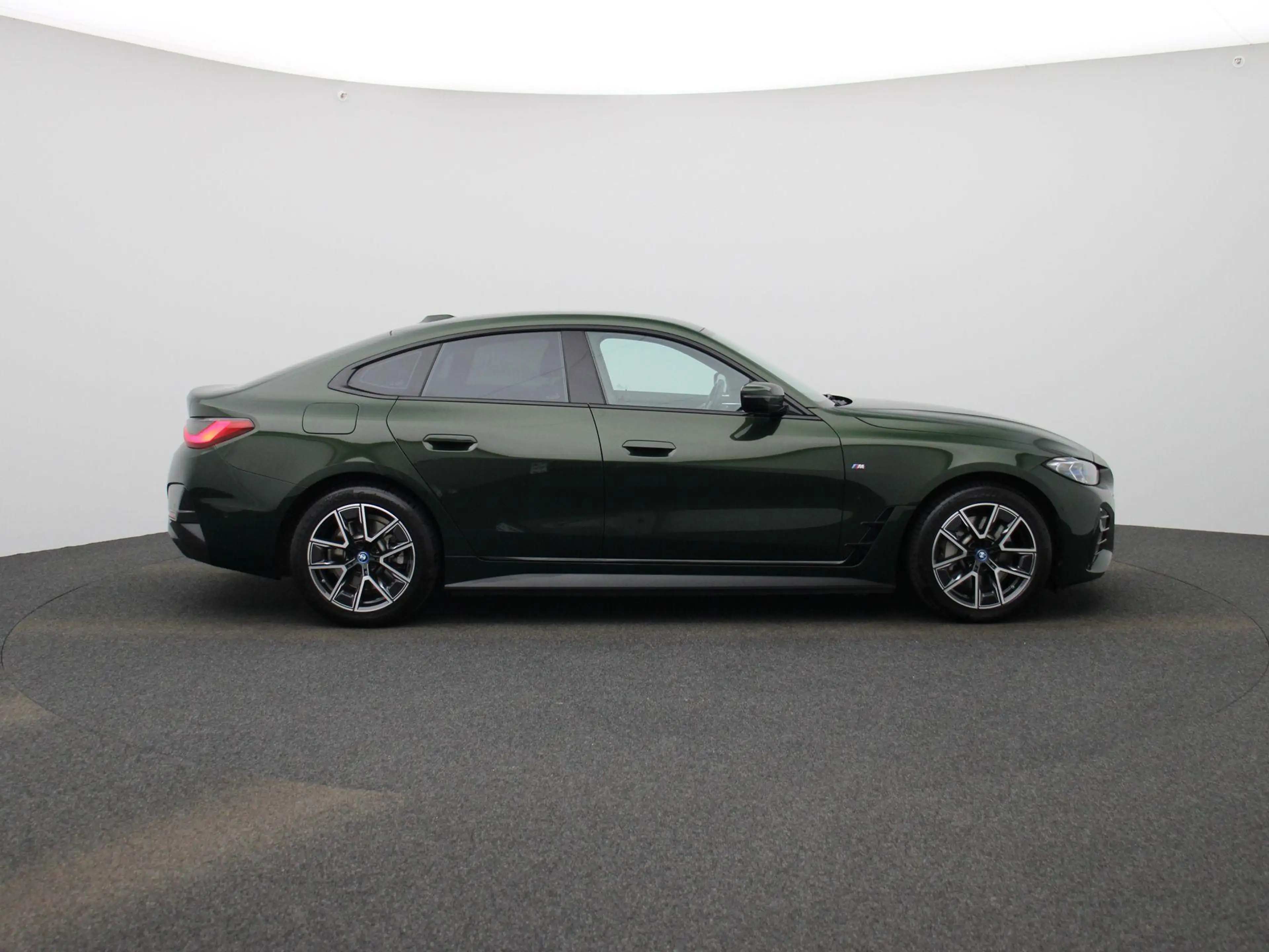 BMW i4 eDrive40 High Executive 84 kWh | WORDT VERWACHT | — photo 6