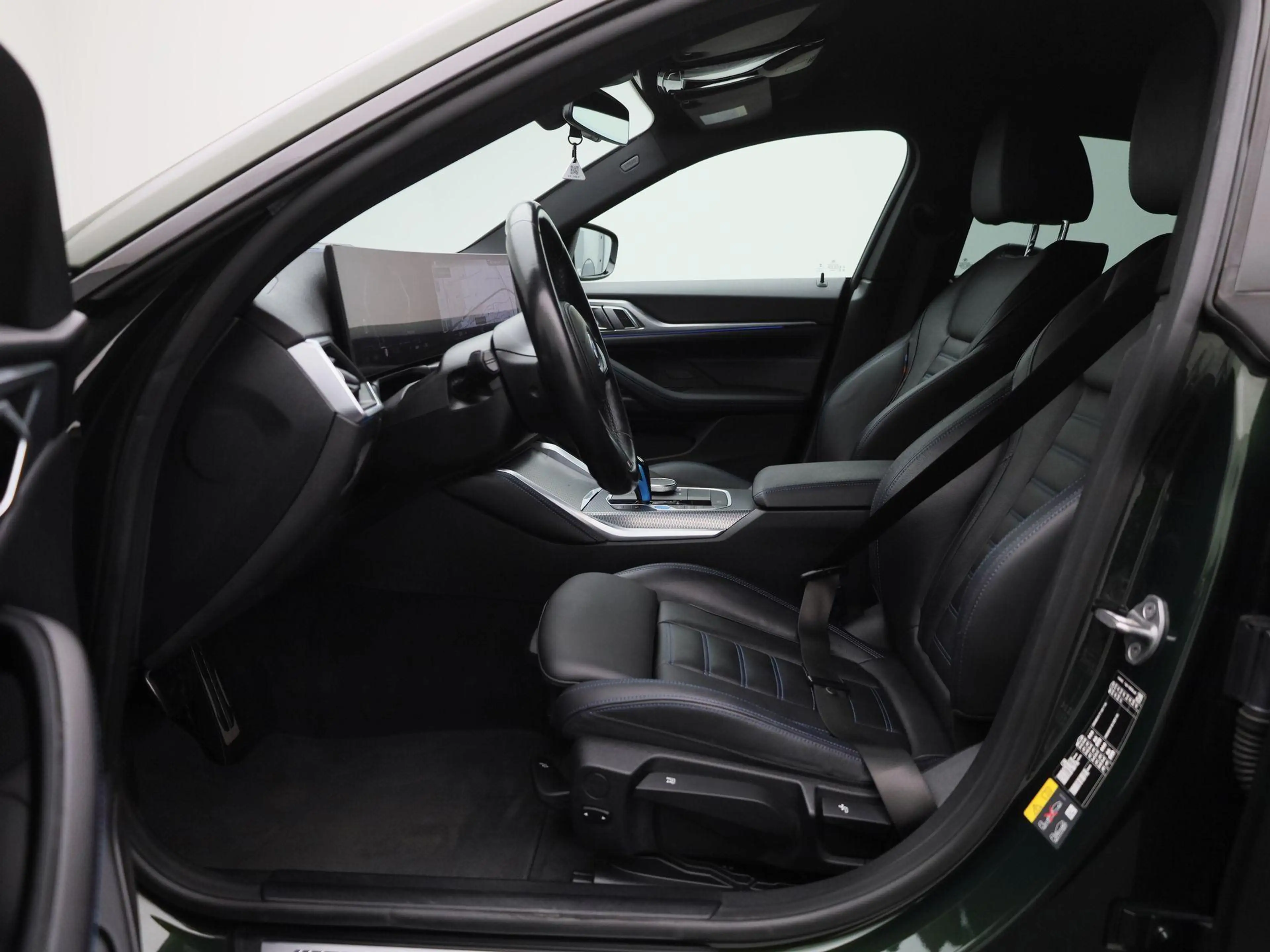 BMW i4 eDrive40 High Executive 84 kWh | WORDT VERWACHT | — photo 11