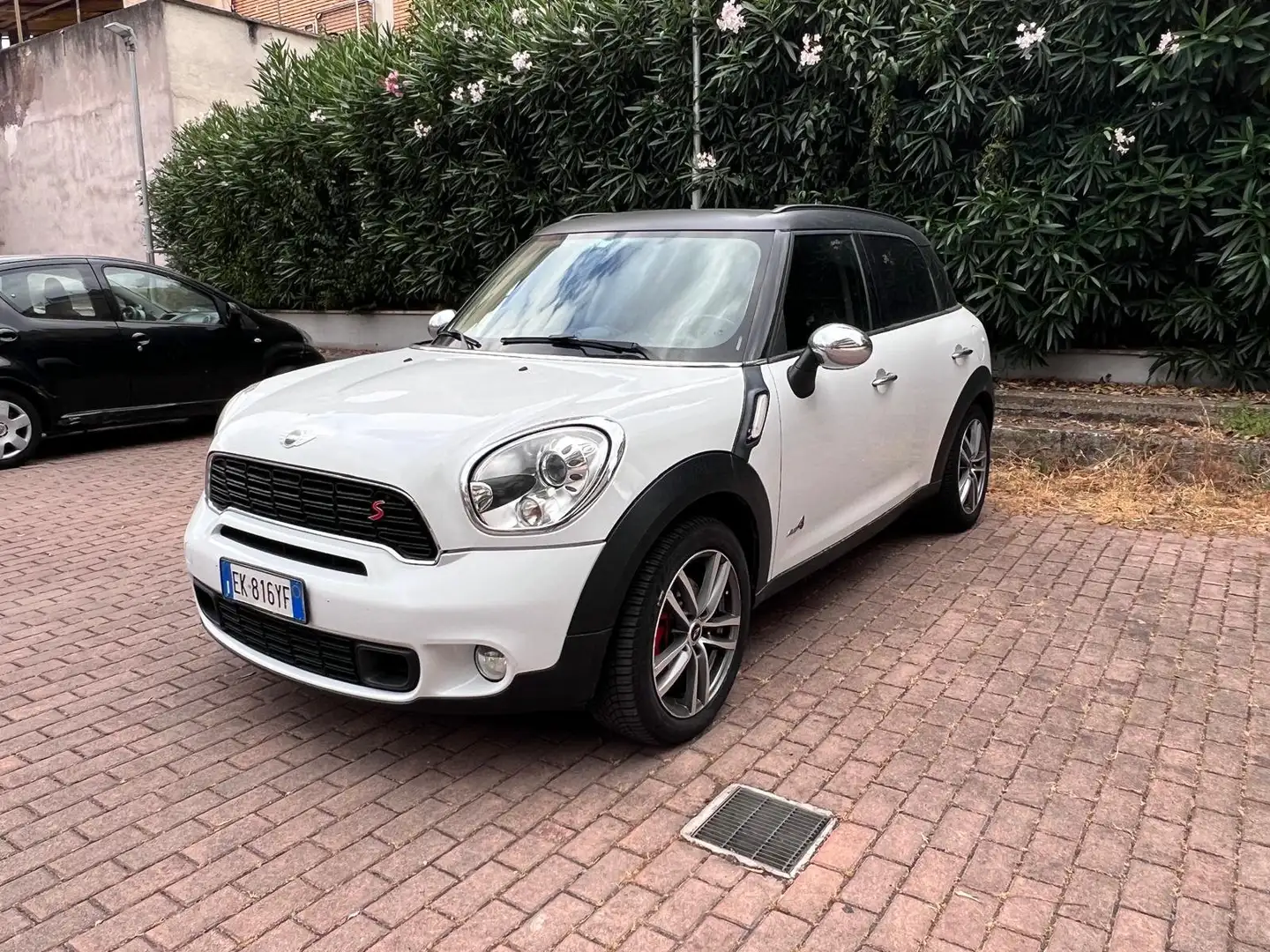 MINI Cooper SD Countryman Mini Countryman 2.0 CooperSD All4 doppio tettuccio Bianco - 2