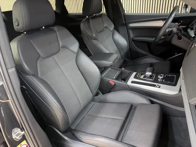 Audi Q5 view 6