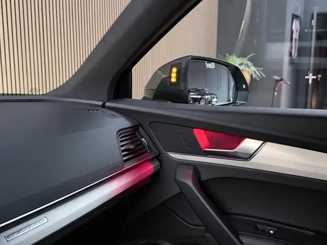Audi Q5 view 17