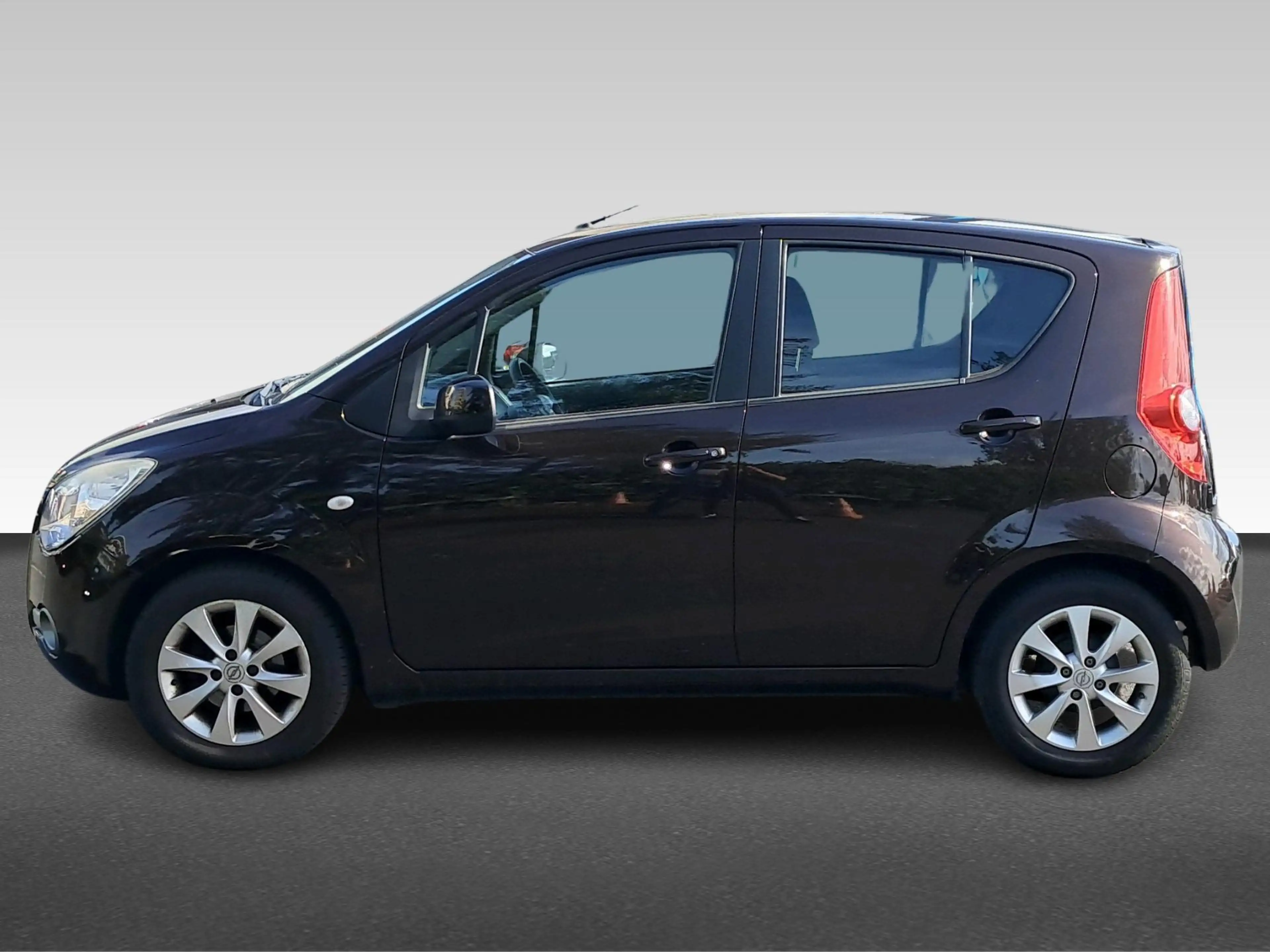 Opel Agila 1.0 Berlin — photo 2