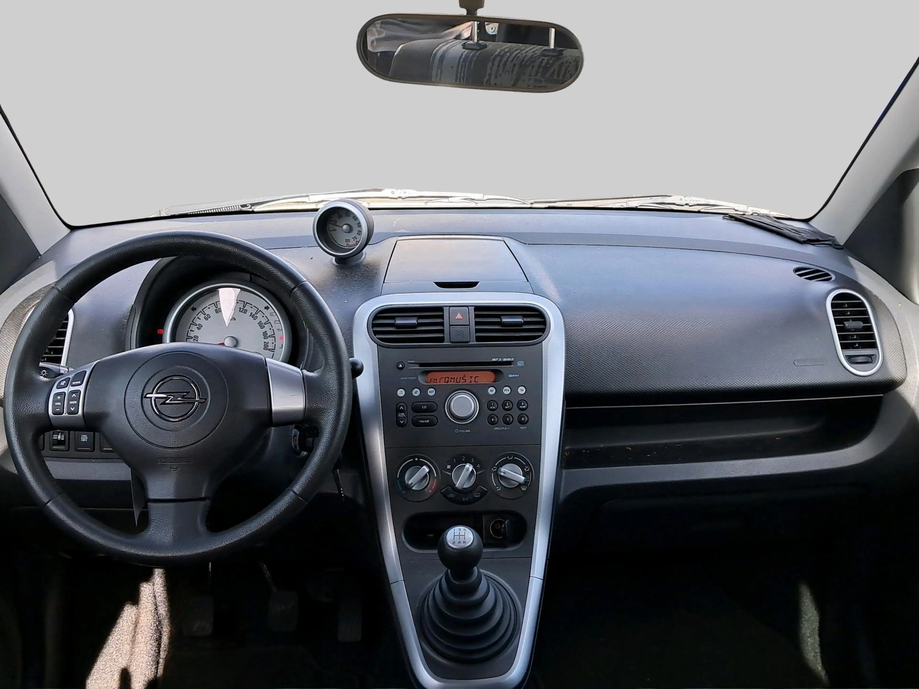 Opel Agila 1.0 Berlin — photo 5