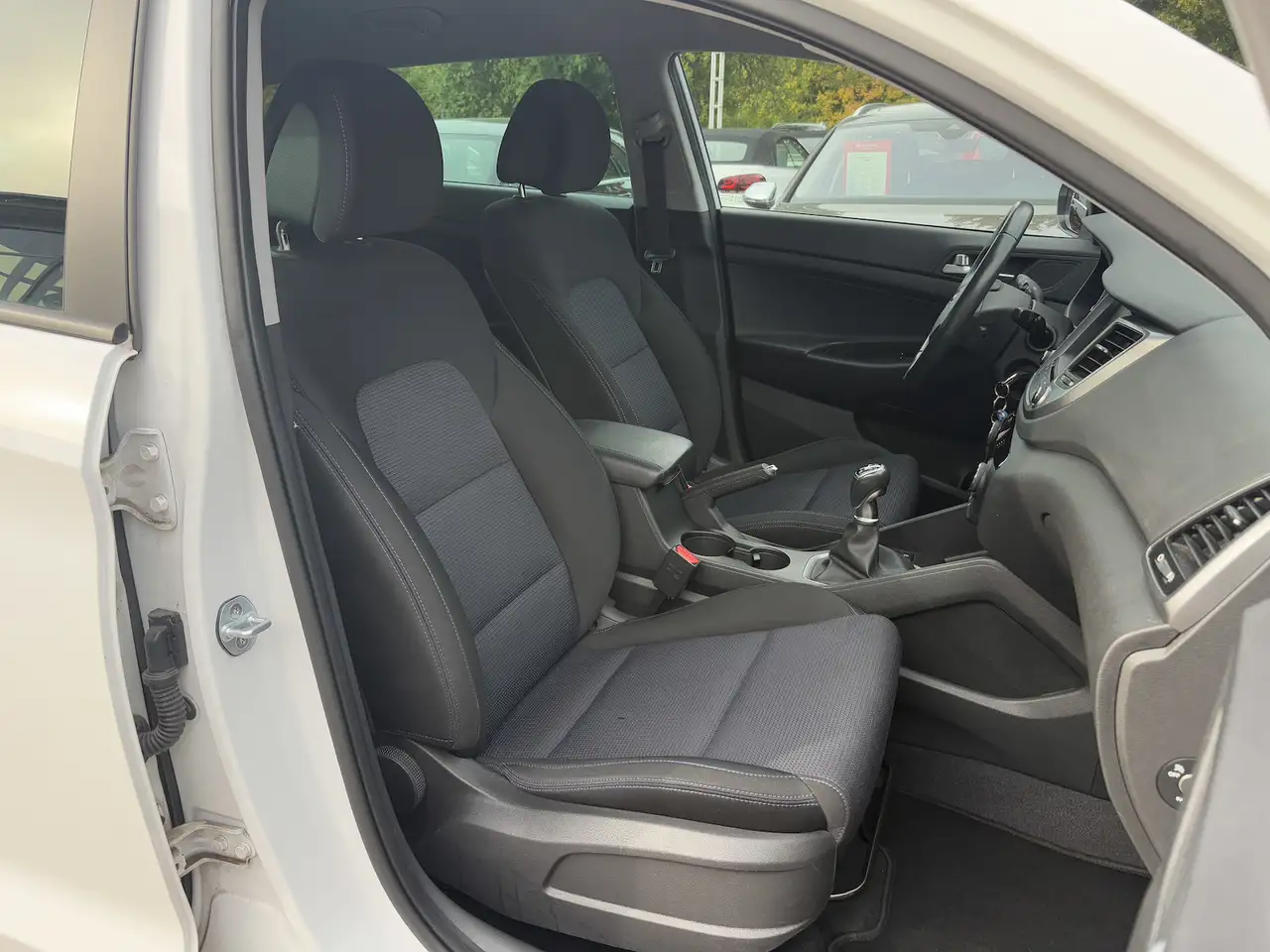 Hyundai TUCSON 1.6 GDI — photo 12 sur 26