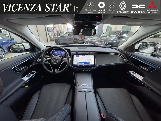 Mercedes-Benz E-Class view 5