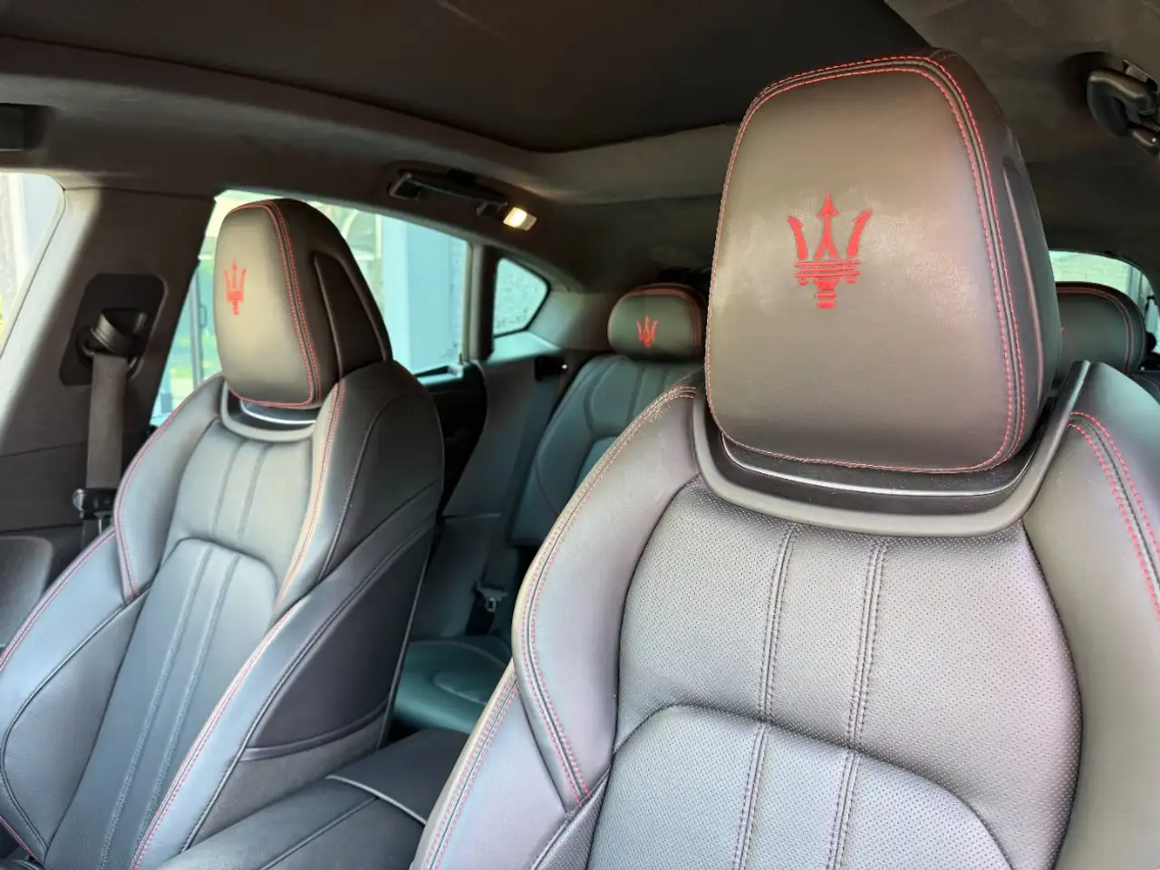 Maserati Levante 2024 — фото 15