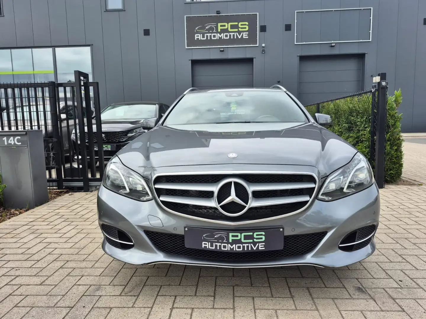 Mercedes-Benz E 200 BlueTEC Edition / 154.000KM / 2016 Gris - 2