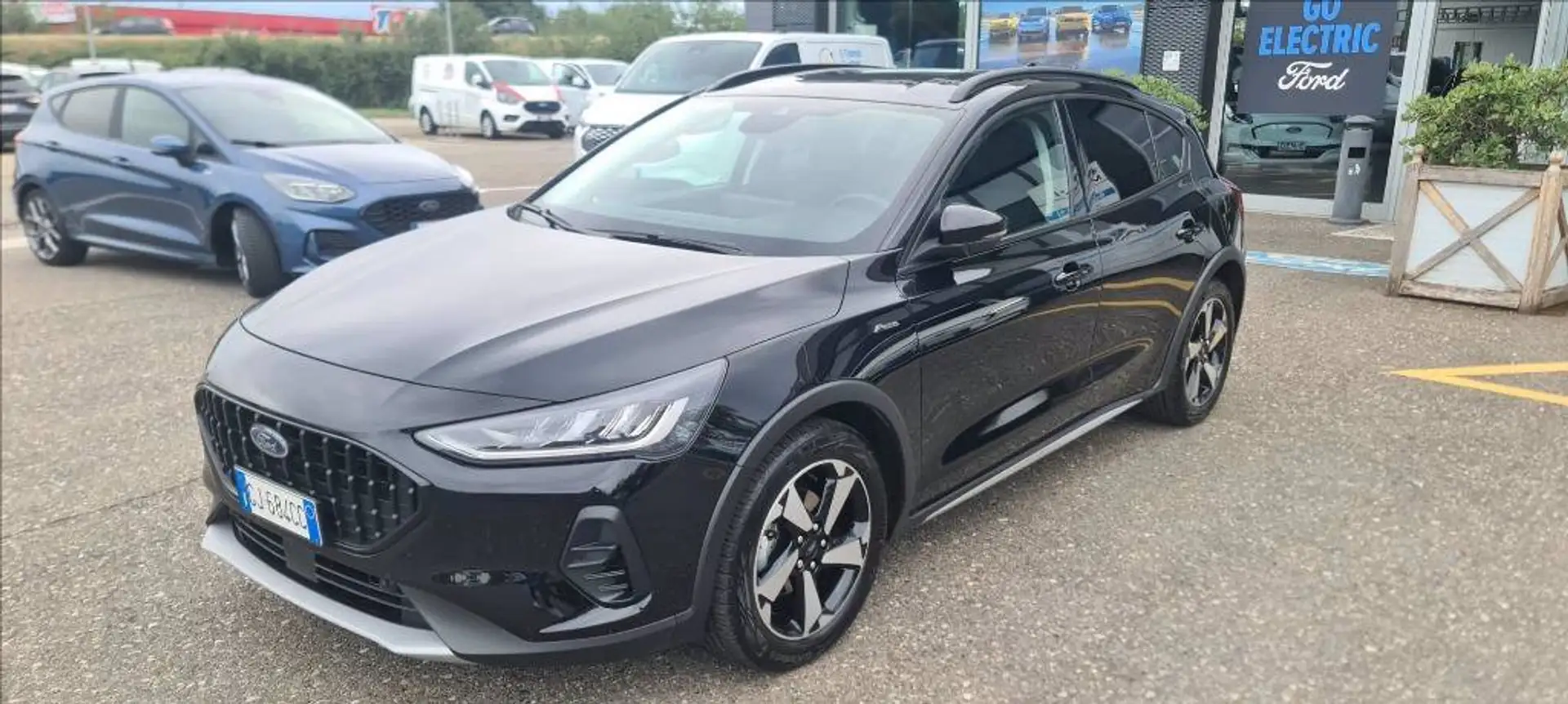 Ford Focus Active 1.0t ecoboost h X 125cv Nero - 2