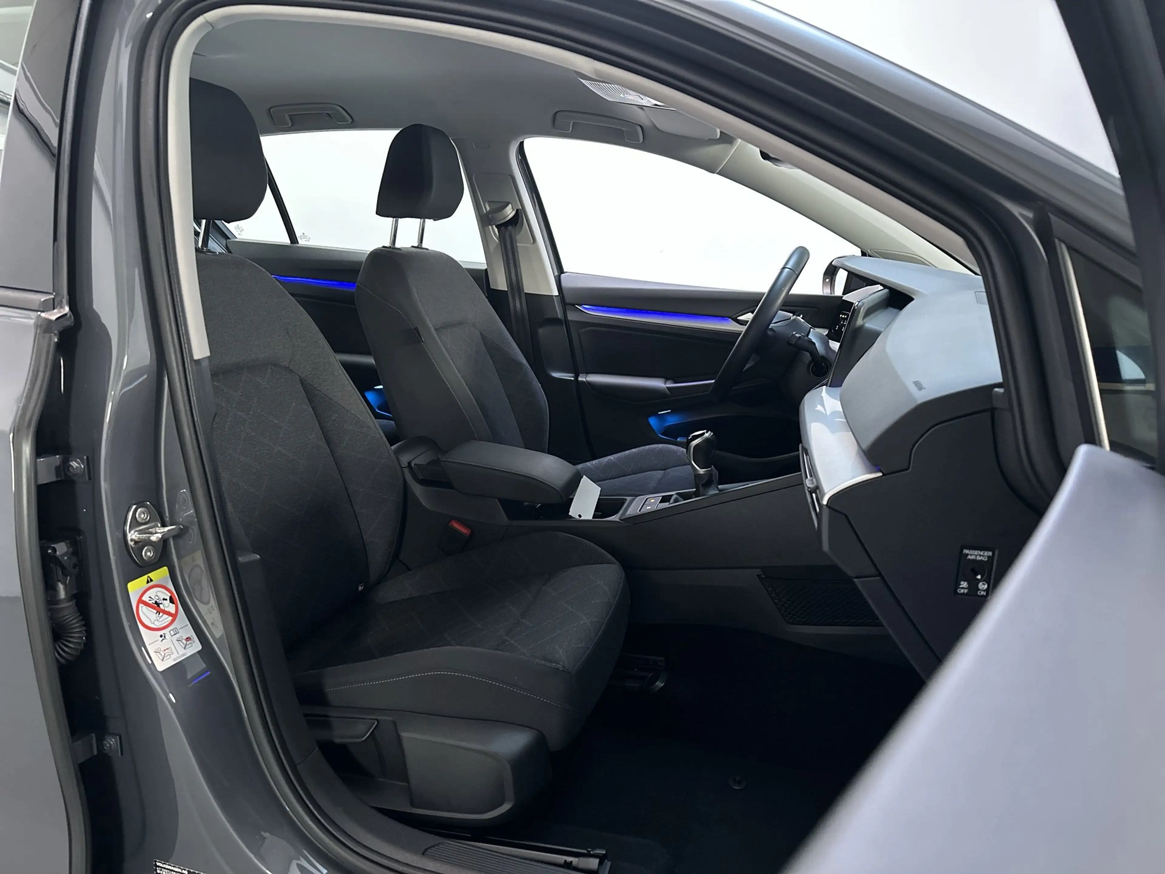 Volkswagen Golf 1.0 TSI 110pk Life Sfeerverlichting App-Connect Pa — photo 5