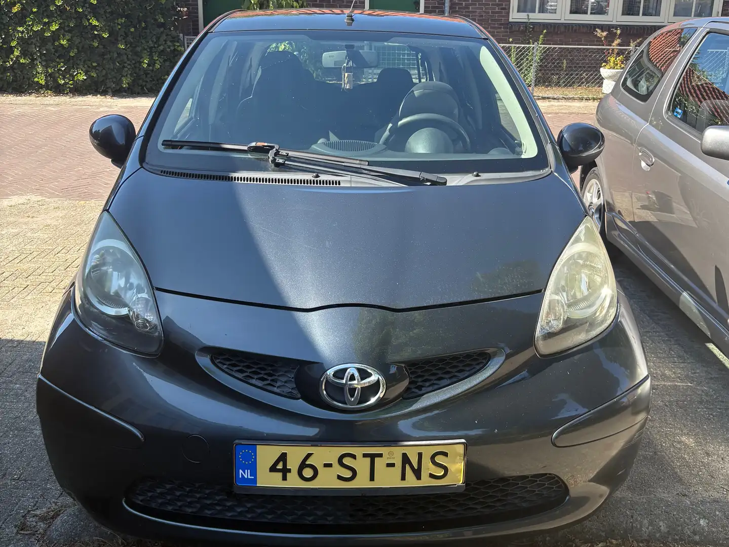 Toyota Aygo Aygo 1.0-12V + Grijs - 1