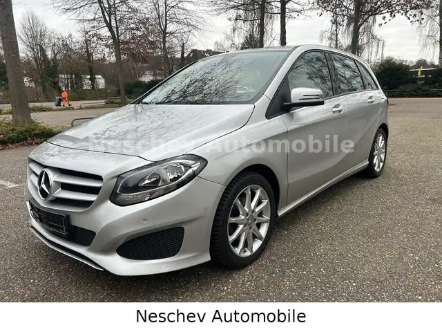 Mercedes-Benz B 200 CDI / d SportSitz/Keyless/Navi/AHK/17"/WR