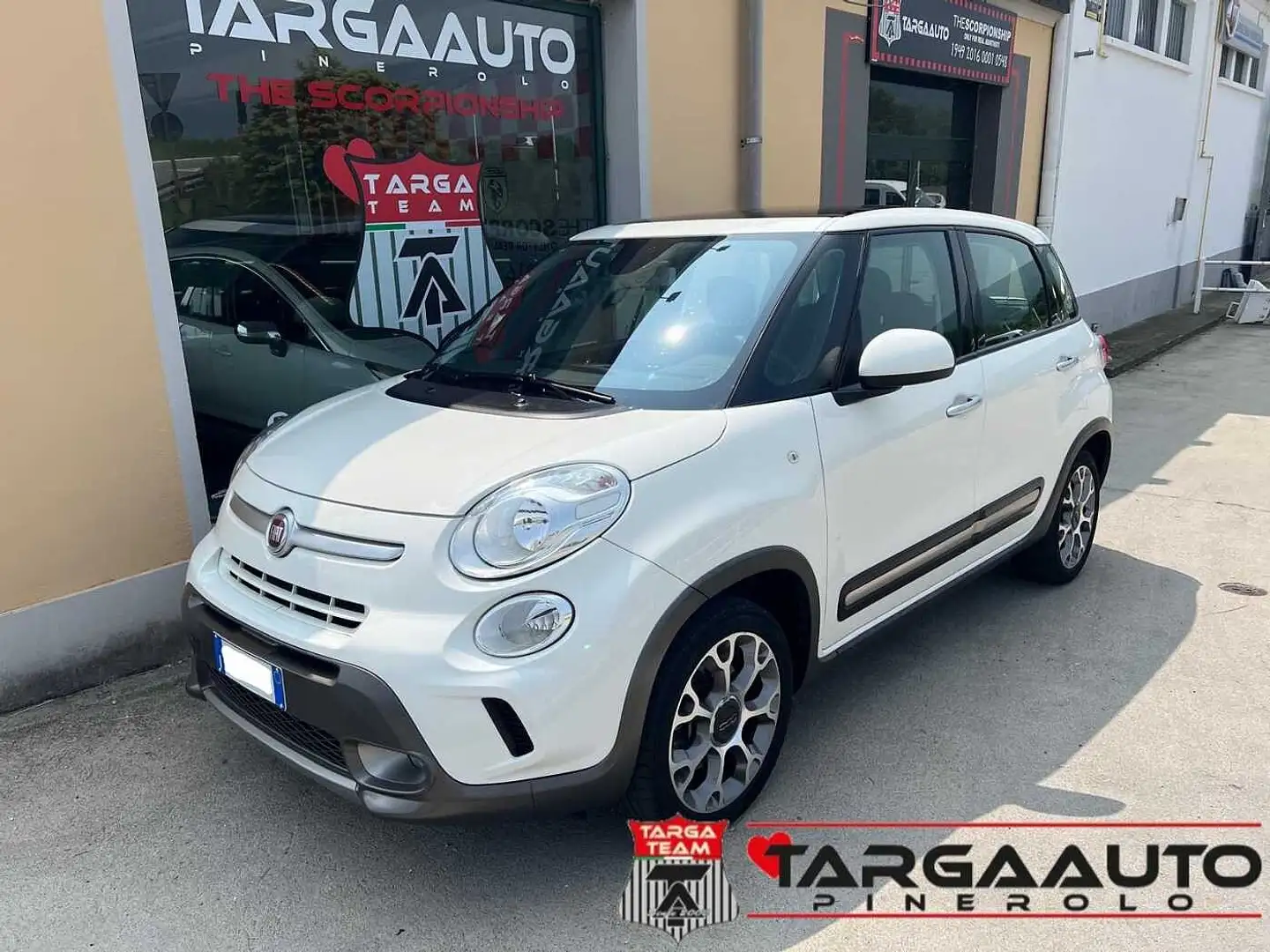 Fiat 500L 1.6 Multijet 120 CV Trekking Blanc - 1