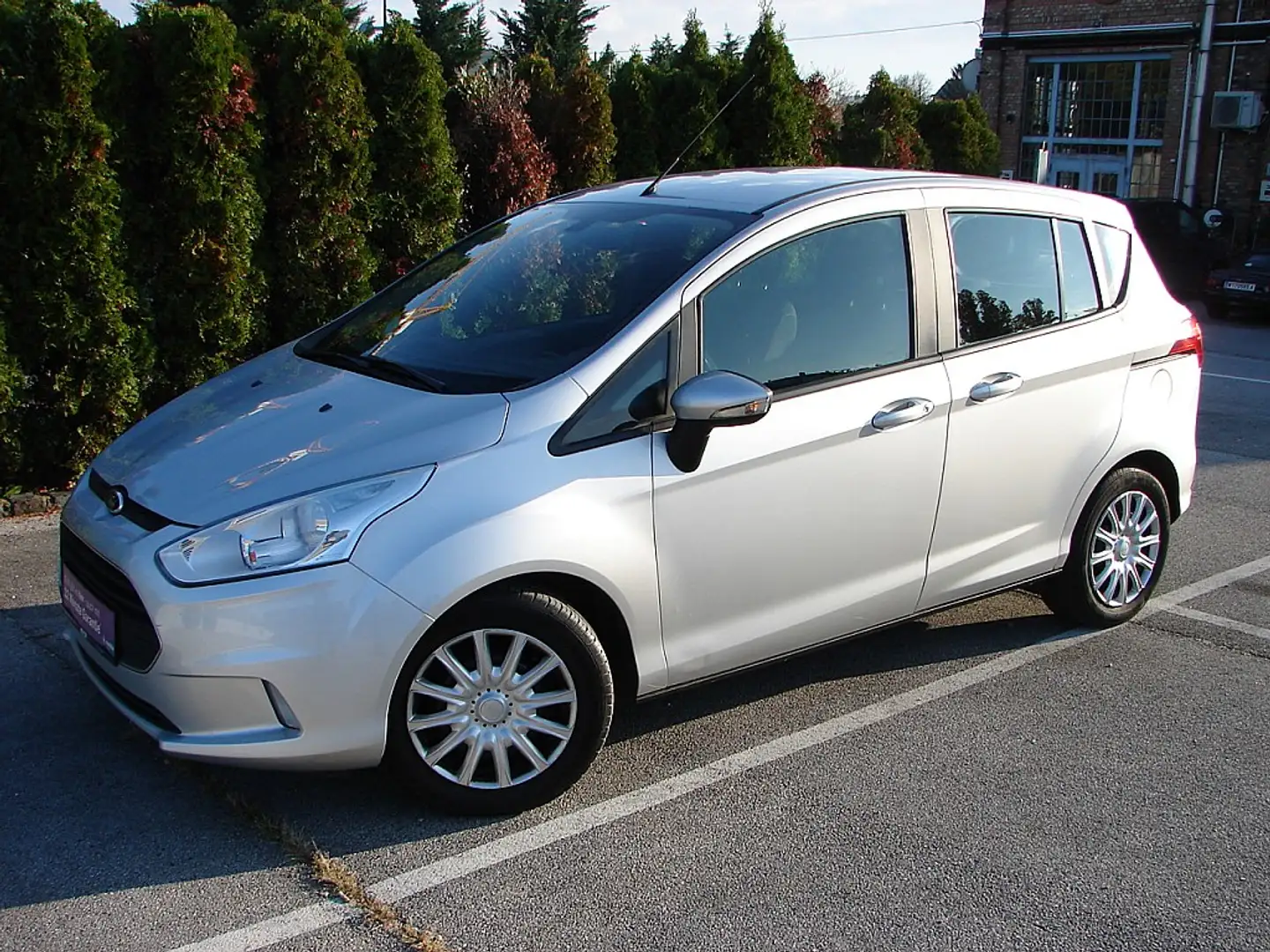 Ford B-Max B-MAX Trend 1,6 Duratorq TDCi *** GEBRAUCHTWAGE... Silber - 1