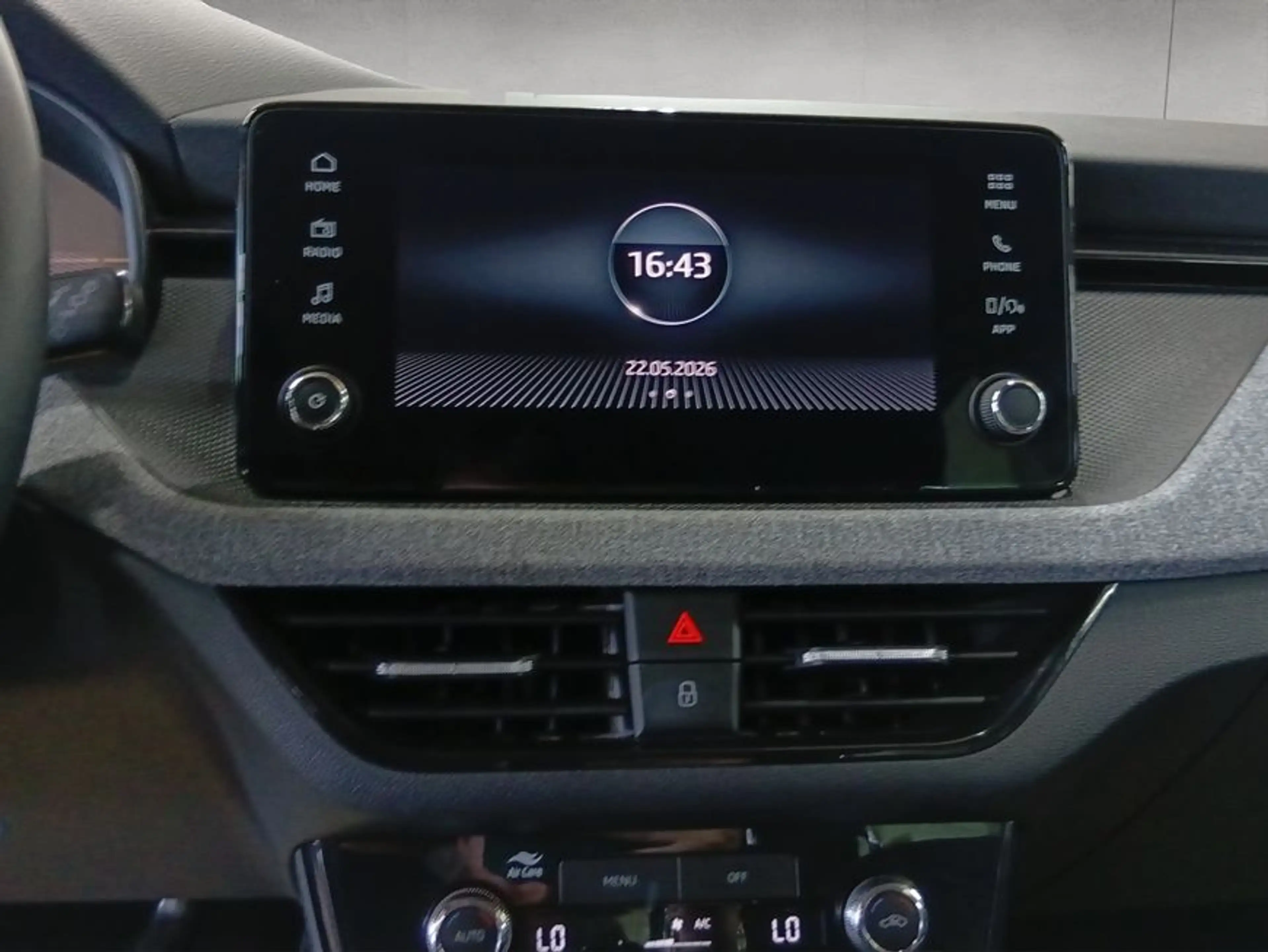 Skoda Kamiq 1.0 TSI Selection OPF — photo 15