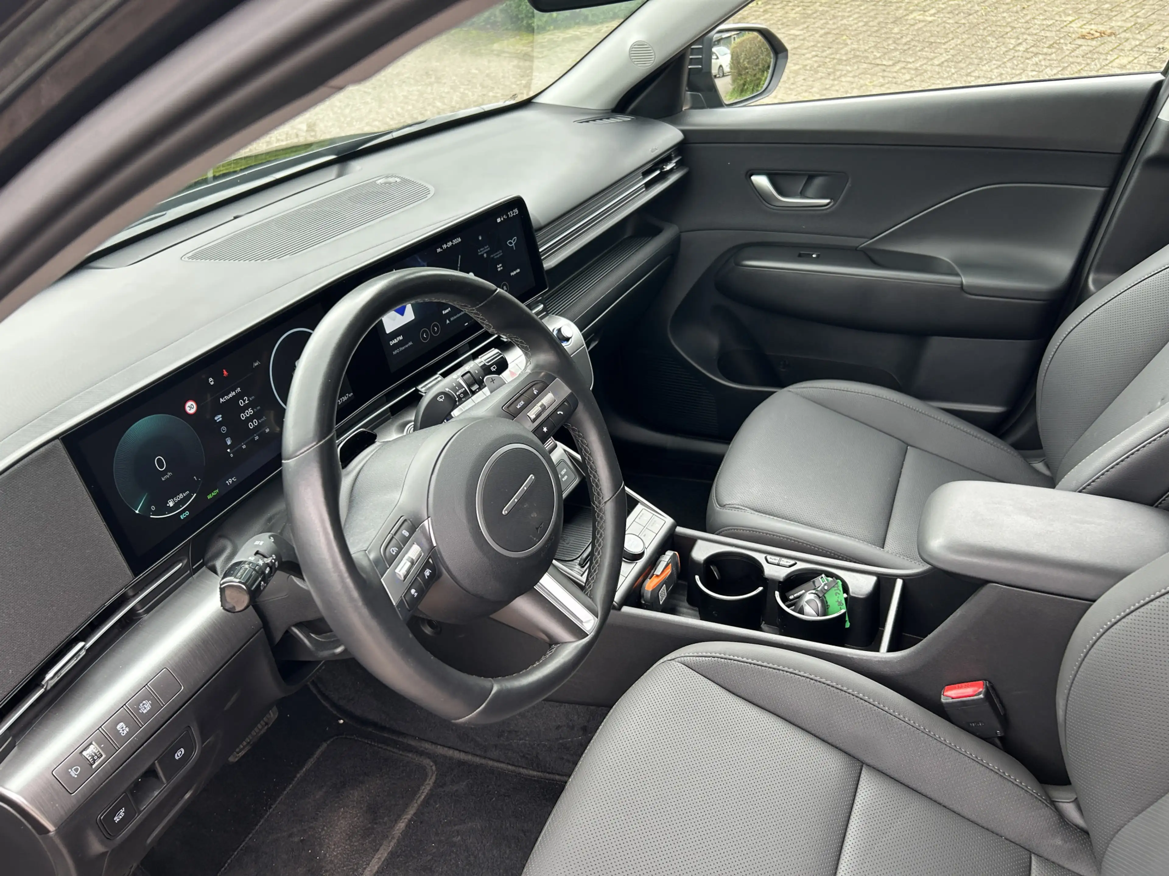 Hyundai KONA 1.6 GDI HEV Premium — photo 11