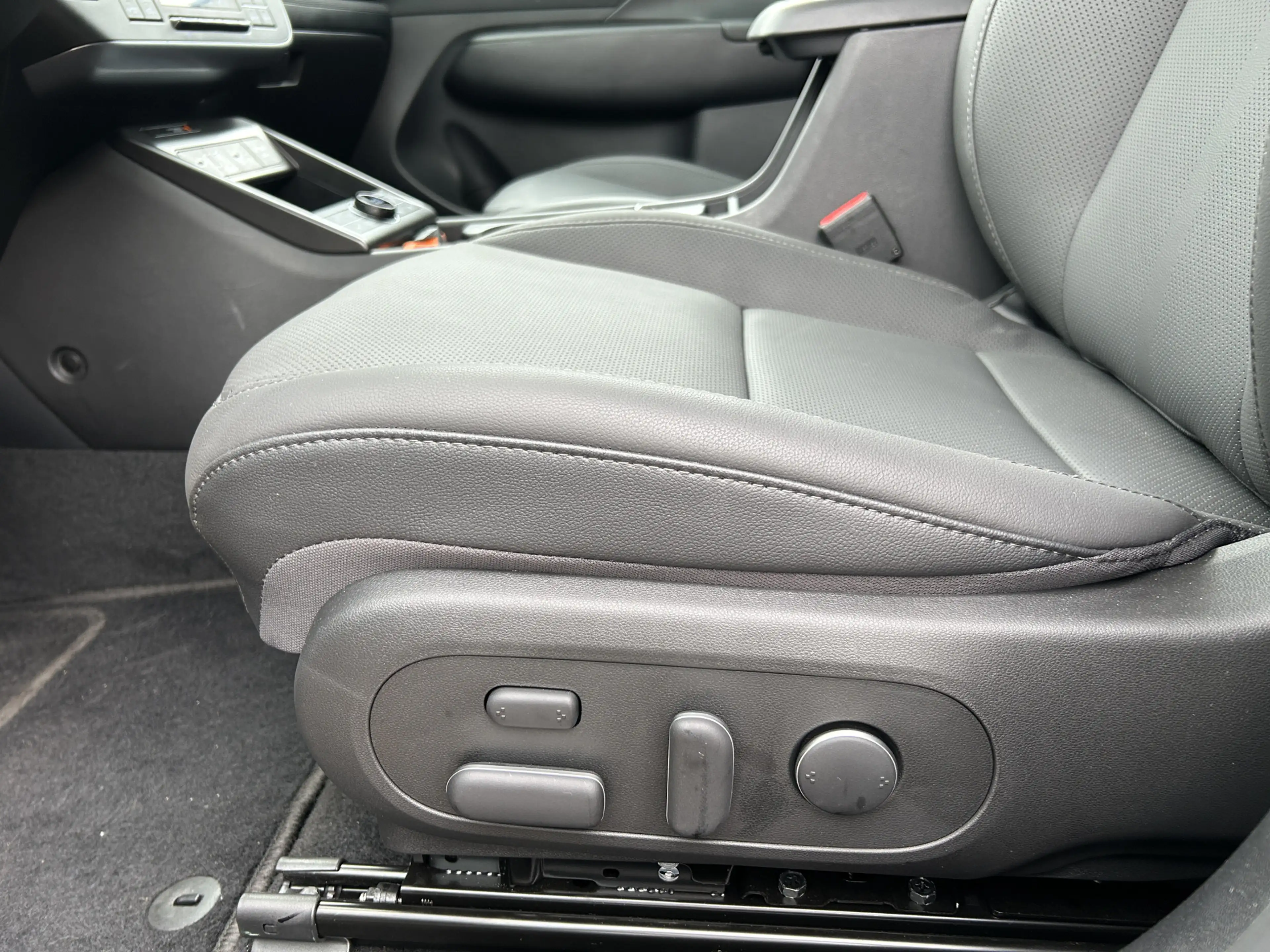 Hyundai KONA 1.6 GDI HEV Premium — photo 13