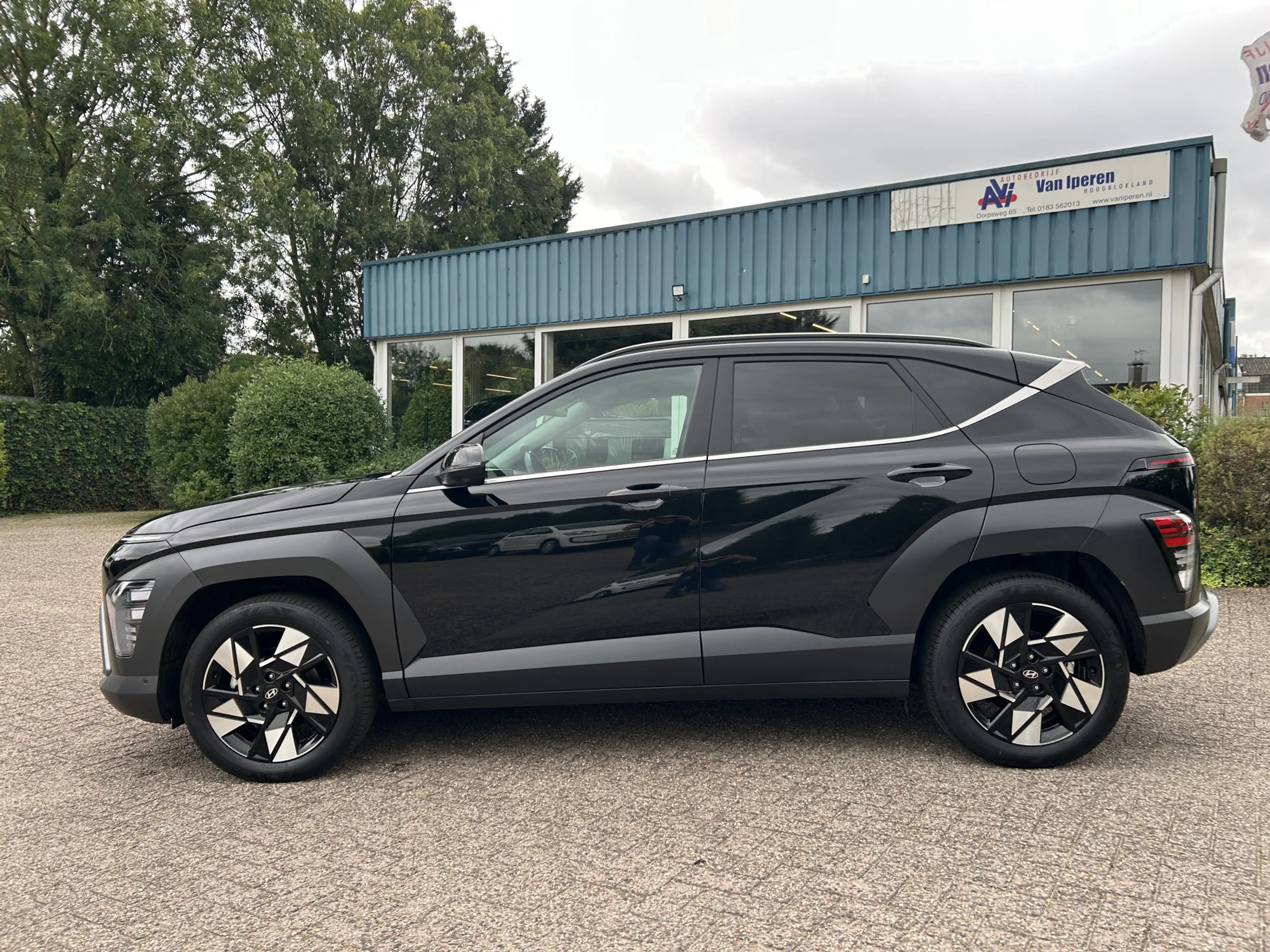 Hyundai KONA 1.6 GDI HEV Premium — photo 2