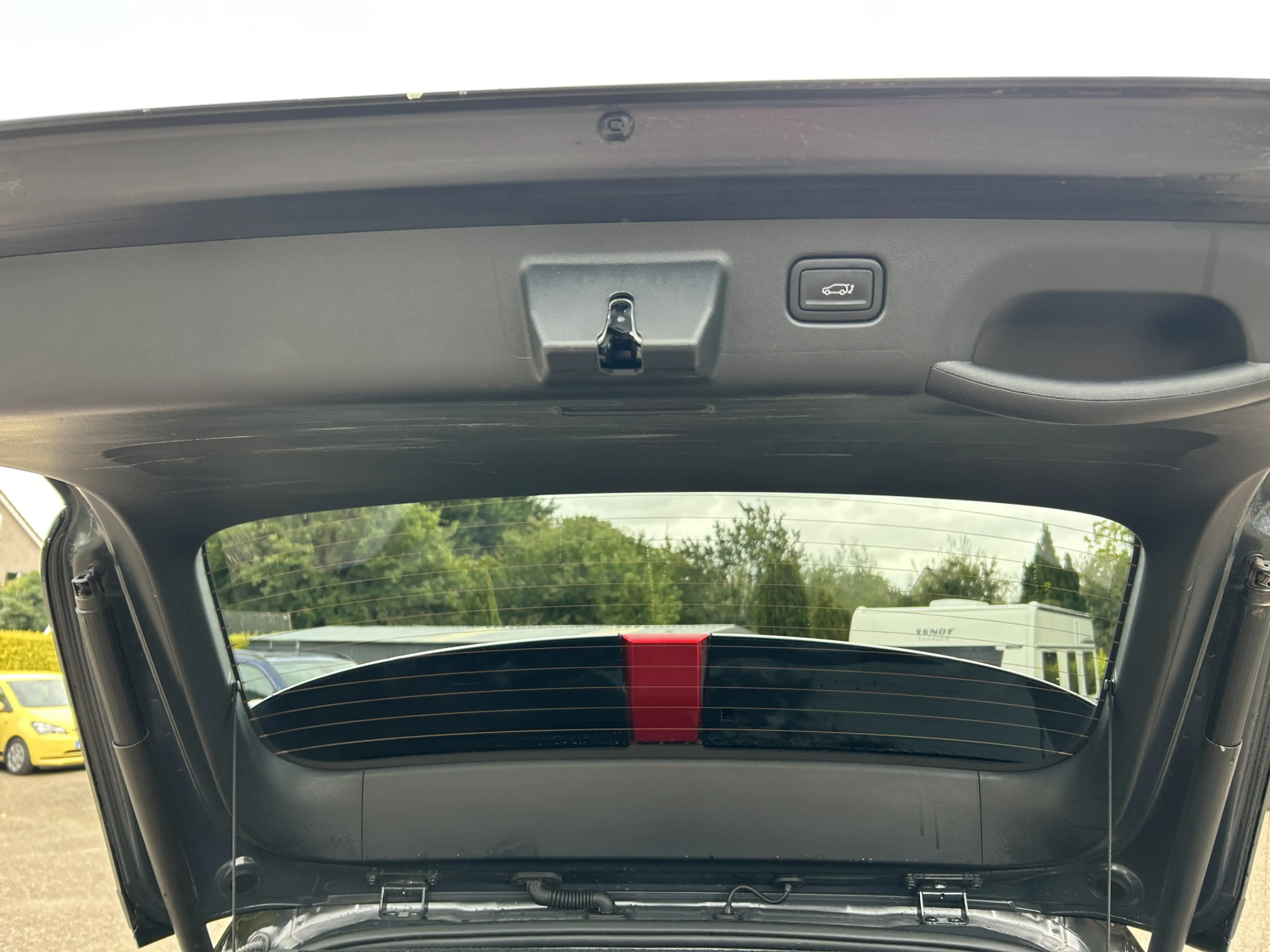 Hyundai KONA 1.6 GDI HEV Premium — photo 9