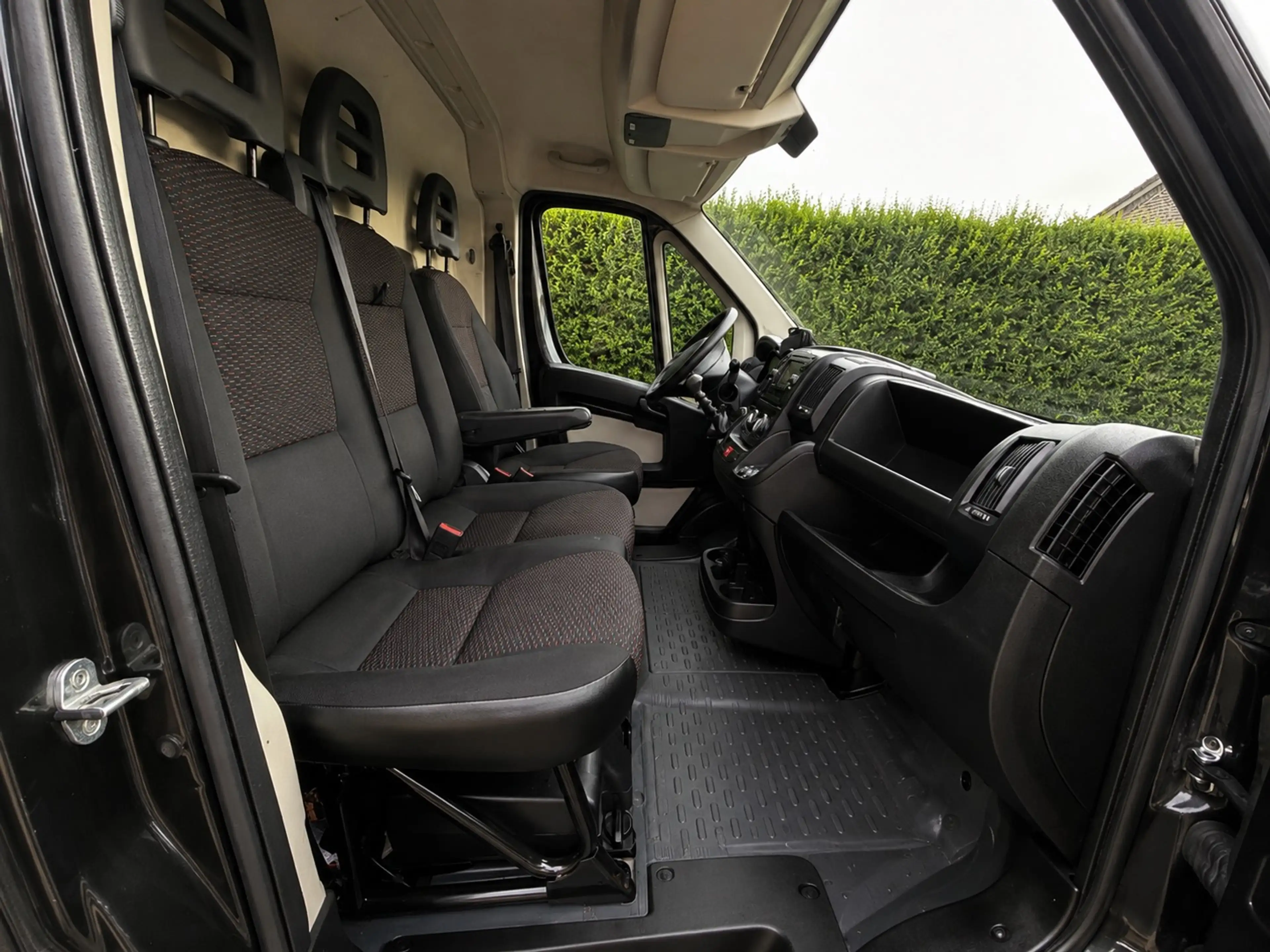 Peugeot Boxer 2.0 BlueHDi L2H2 (Garantie ) — photo 7