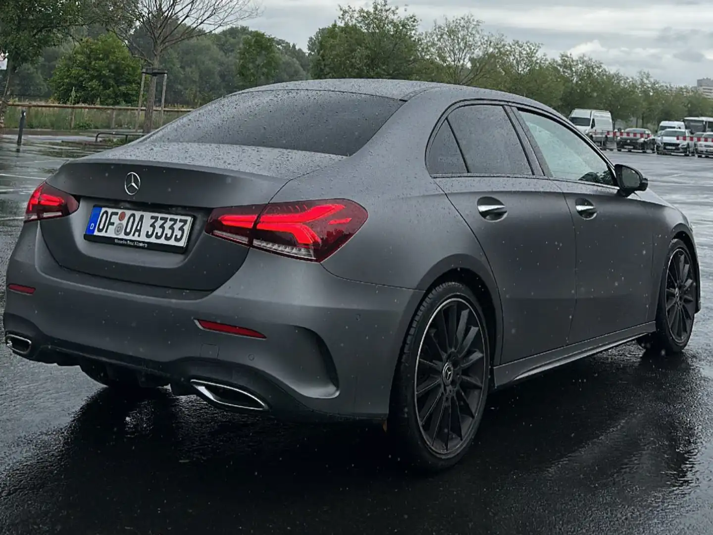 Mercedes-Benz A 220 A 220 7G-DCT AMG Line Grau - 1