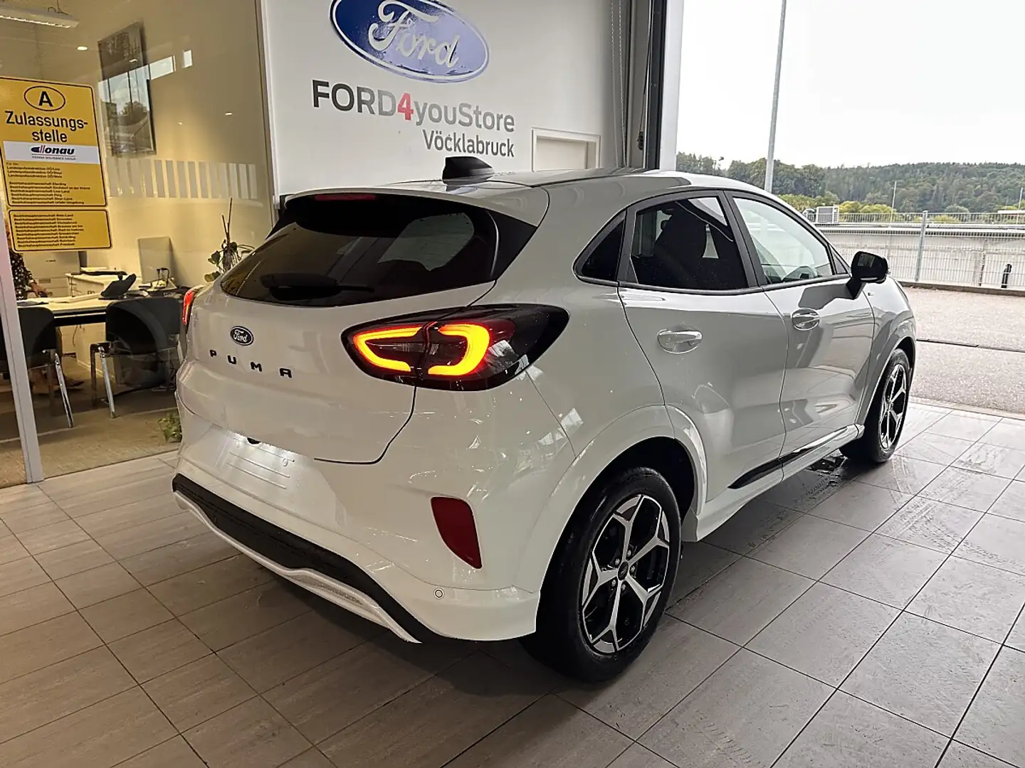 Ford Puma 1,0 EcoBoost Hybrid ST-Line Weiß - 2