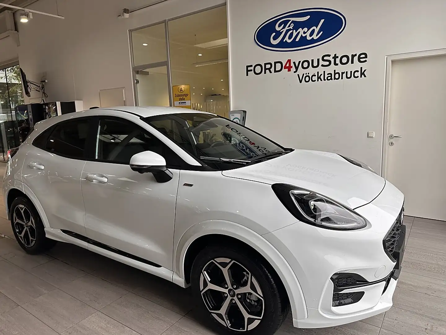 Ford Puma 1,0 EcoBoost Hybrid ST-Line Weiß - 1